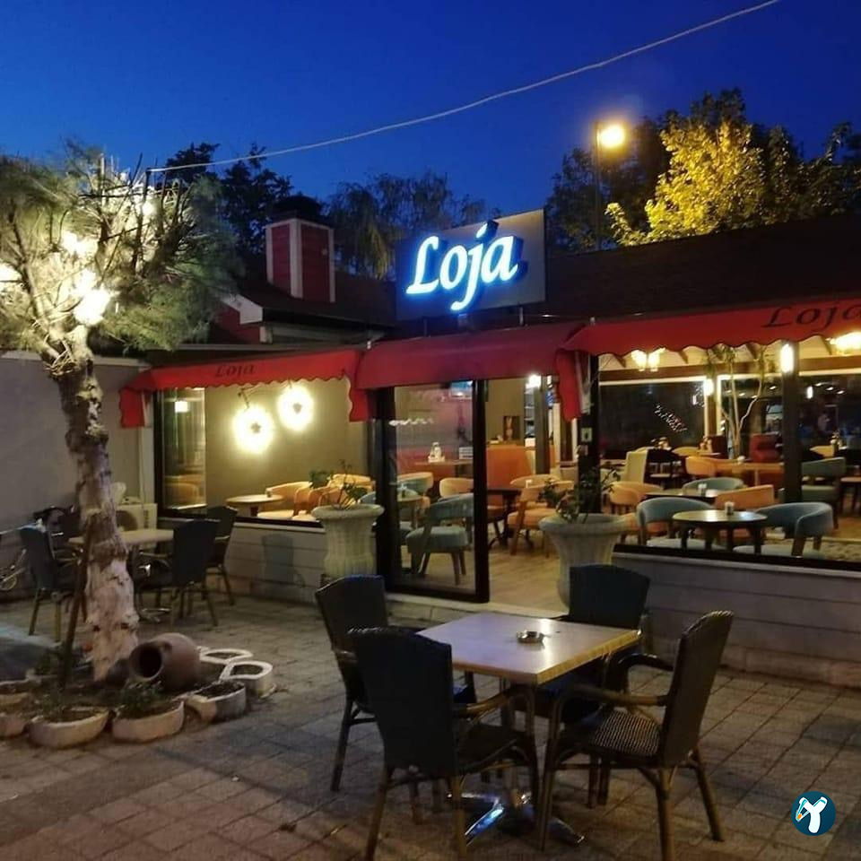 Loja Cafe & Restaurant