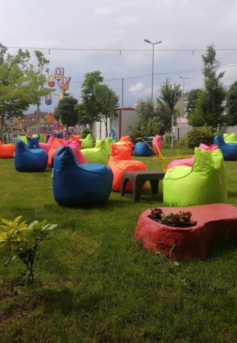 Loja Cafe & Restaurant