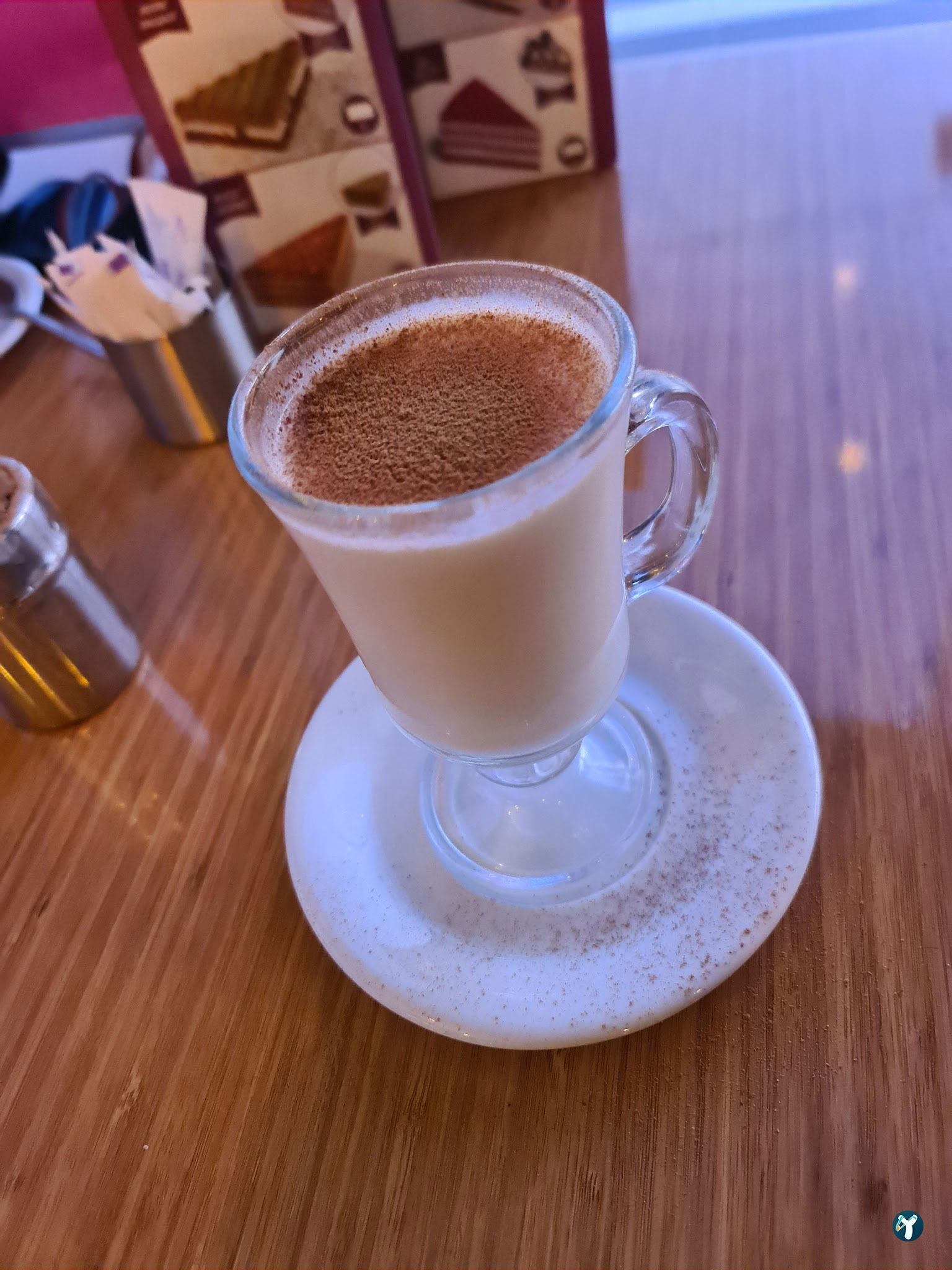 Loja Cafe & Restaurant