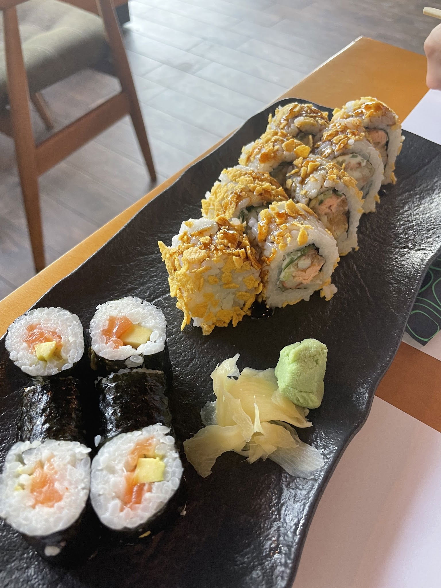 Sushinami Far East Cuisine