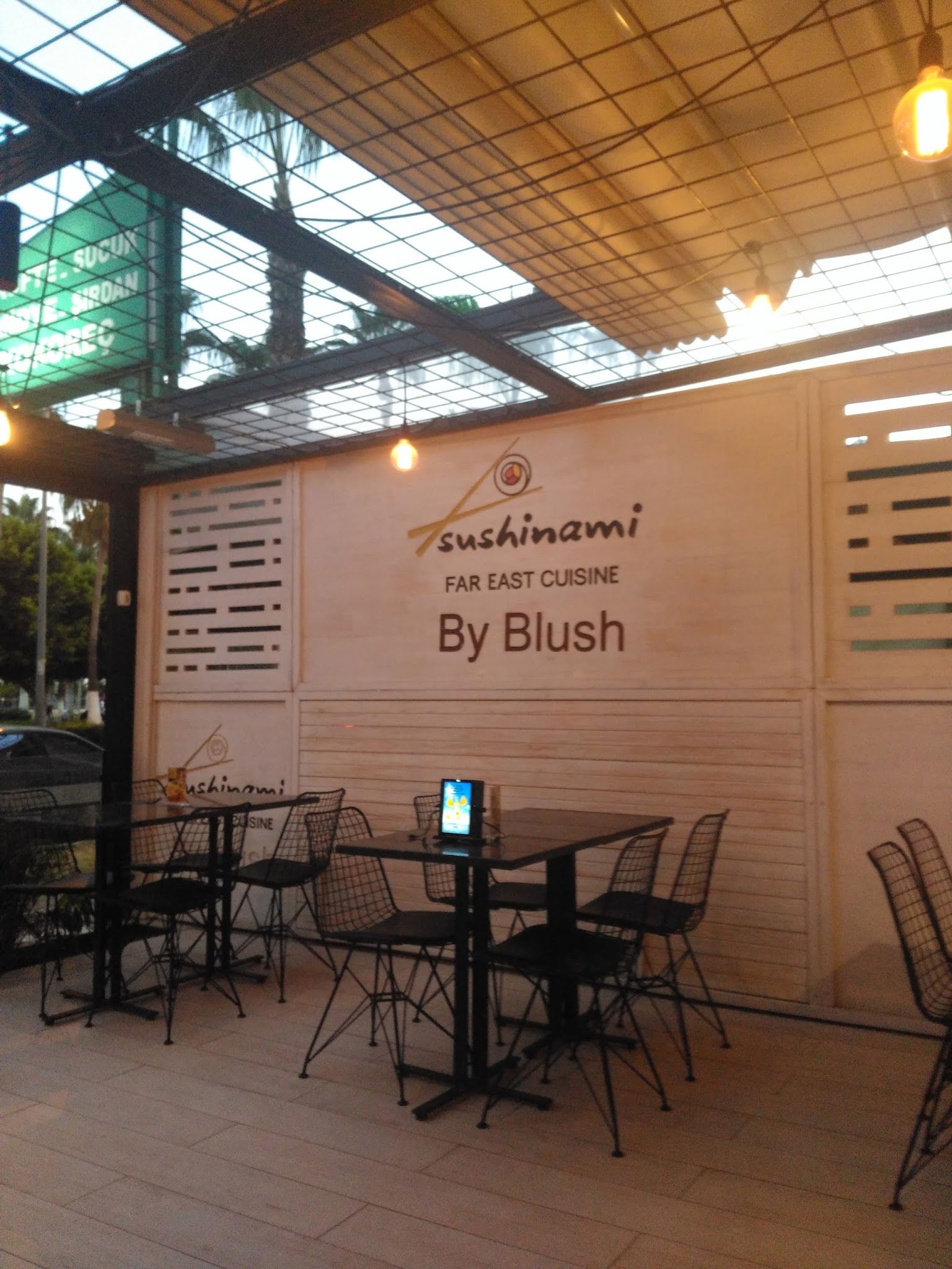 Sushinami Far East Cuisine