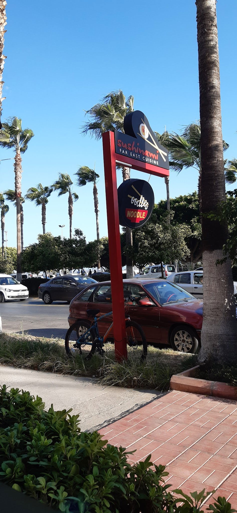 Sushinami Far East Cuisine