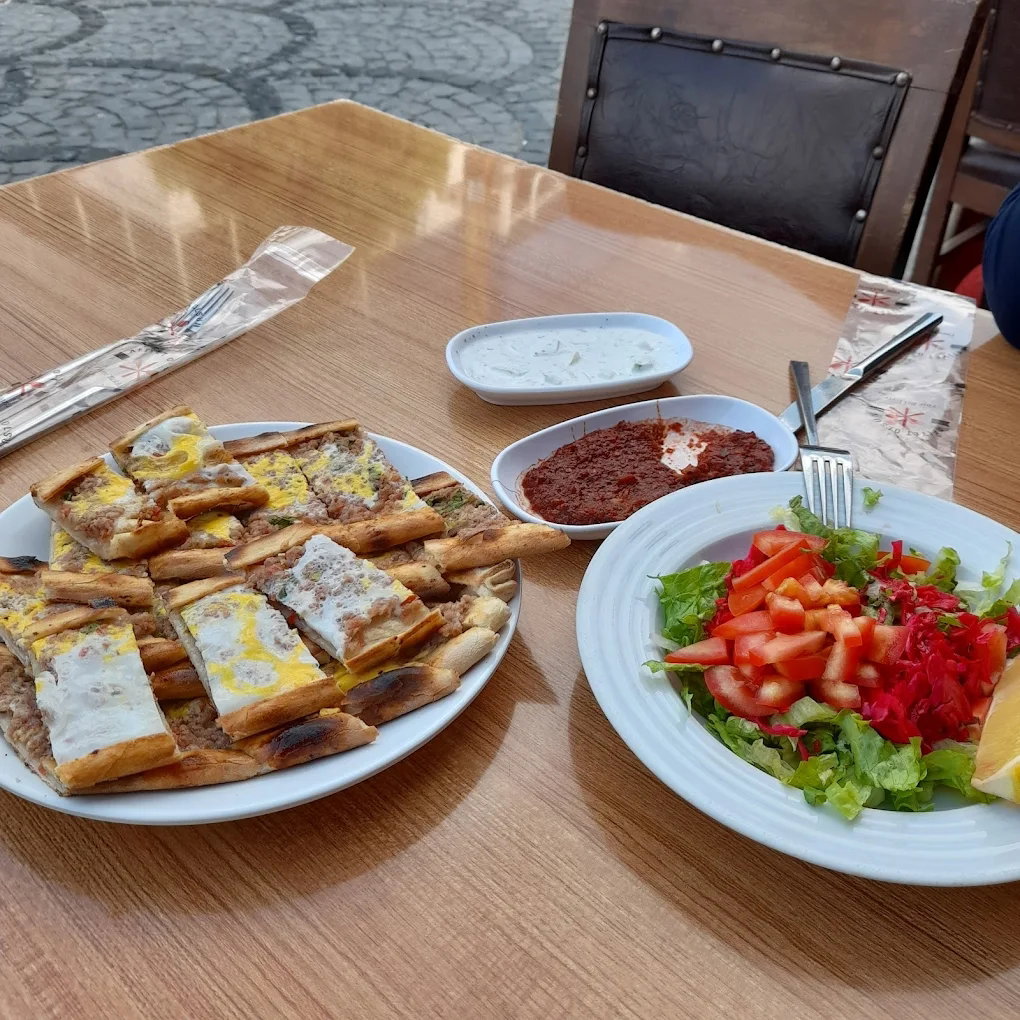 Kervan pide