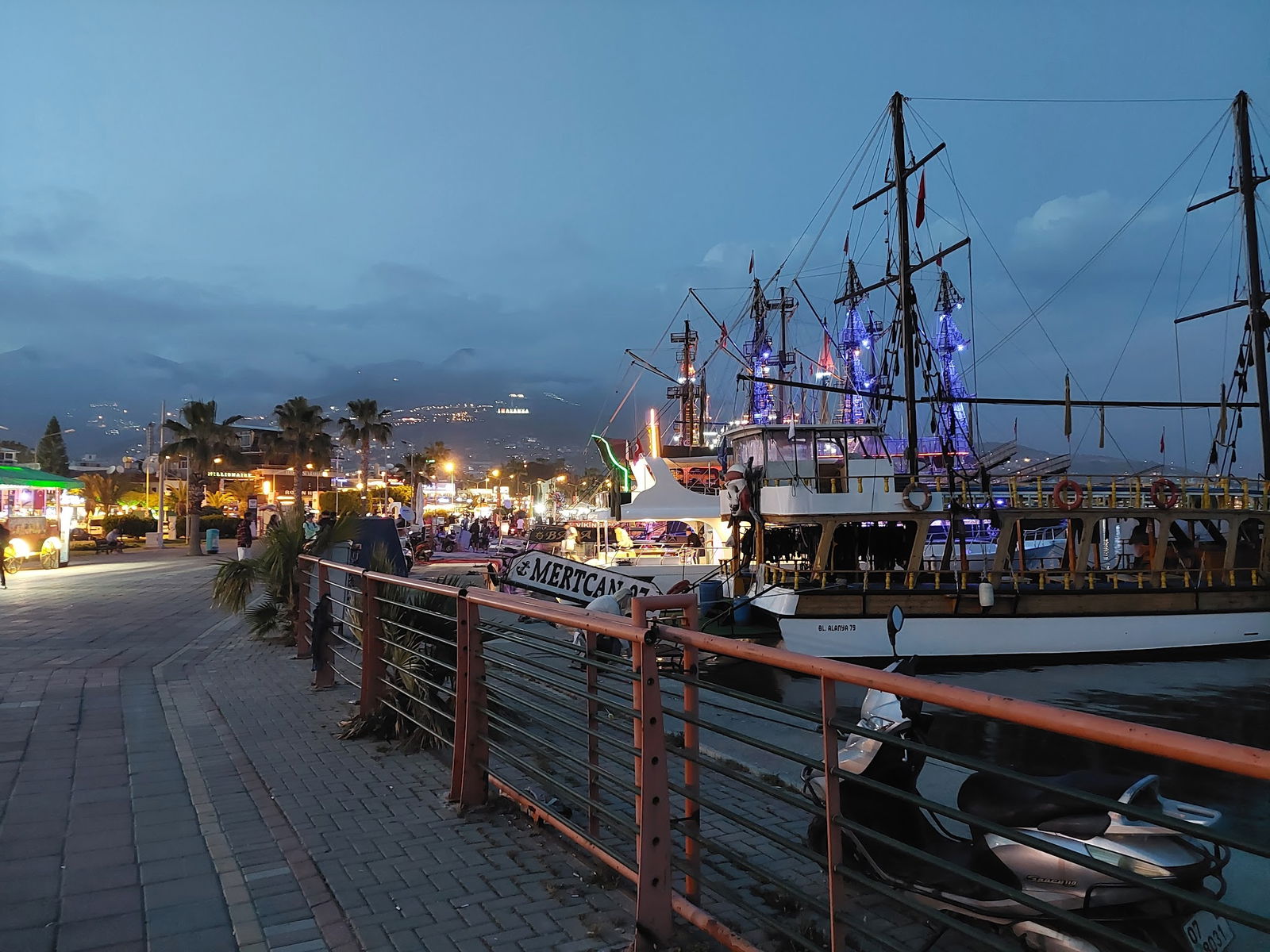 Kaptans Güverte Restaurant & Bar