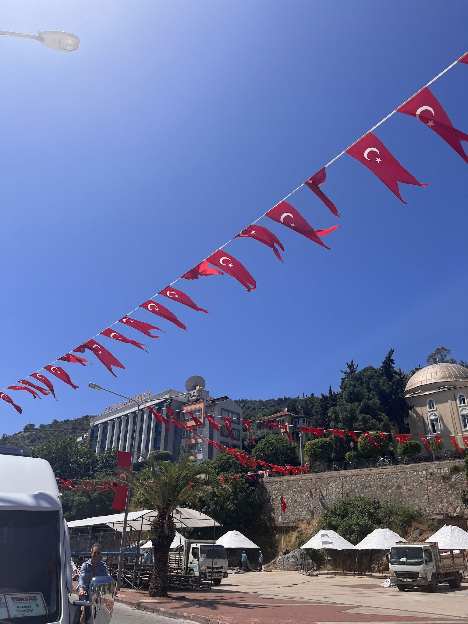 Kaptans Güverte Restaurant & Bar