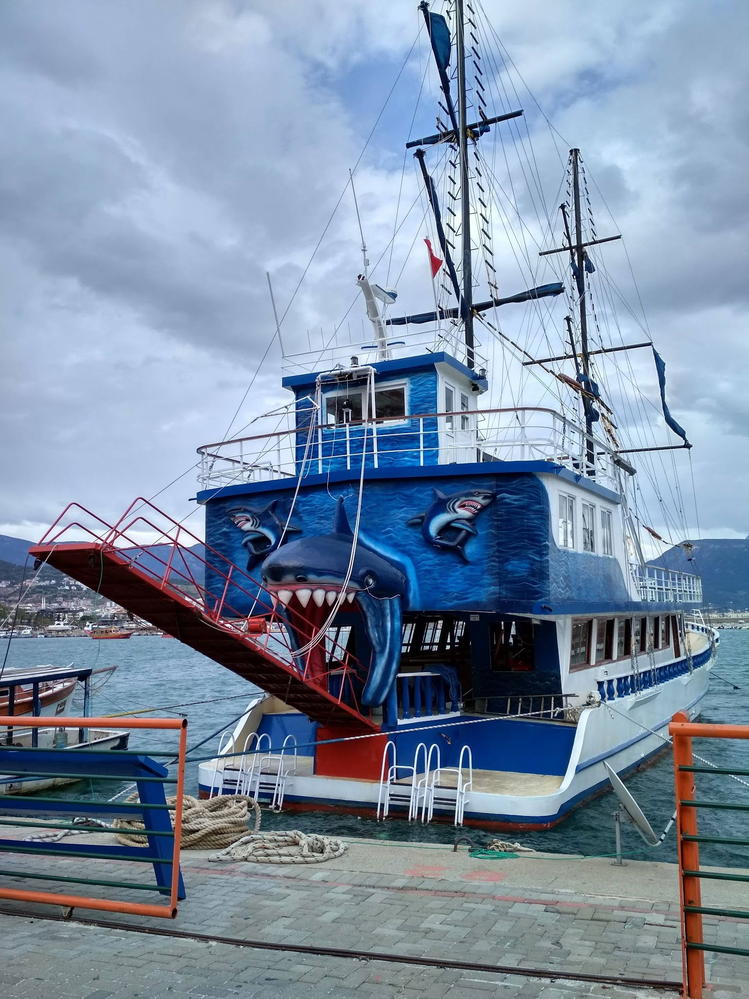 Kaptans Güverte Restaurant & Bar