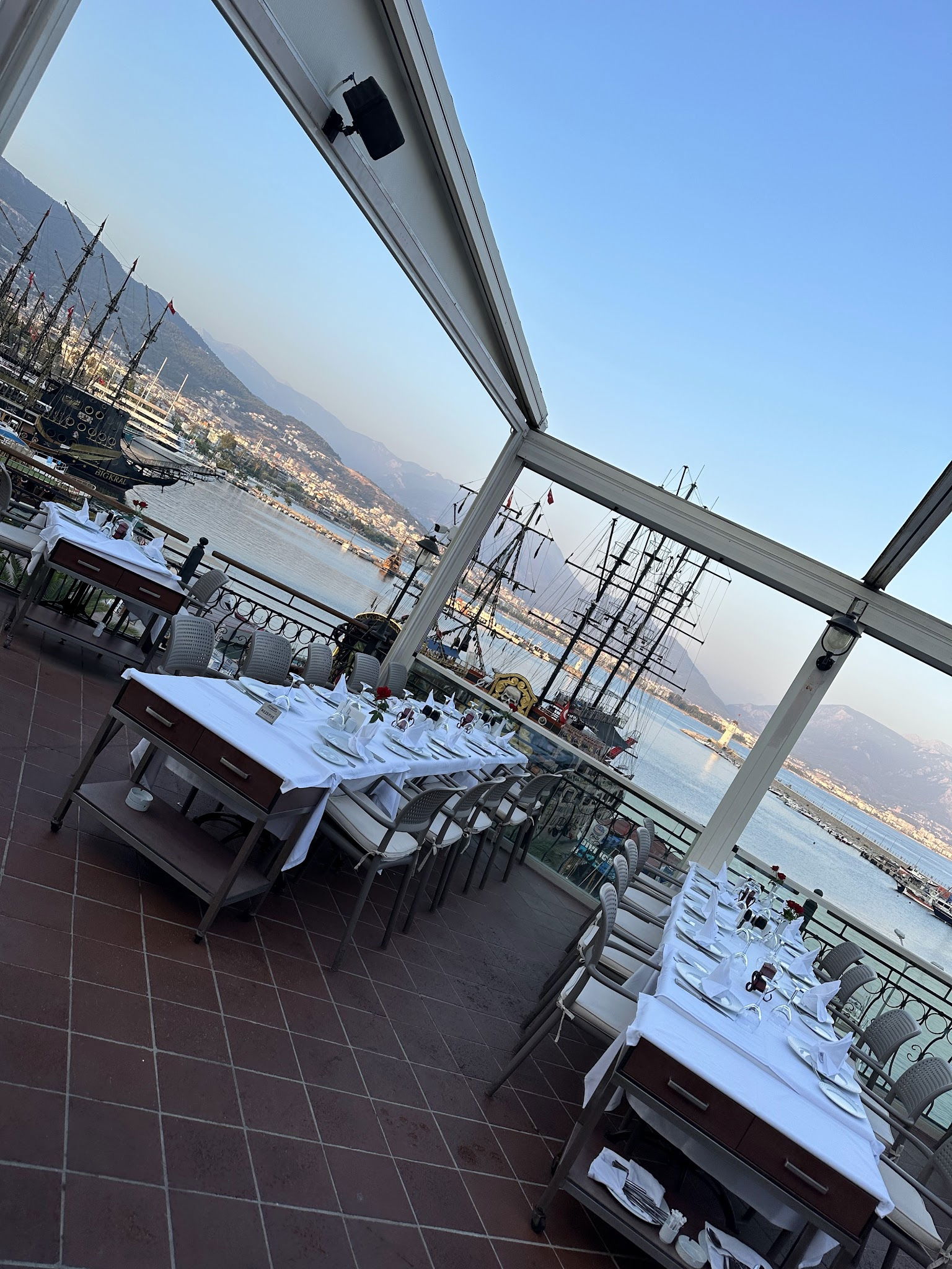 Kaptans Güverte Restaurant & Bar