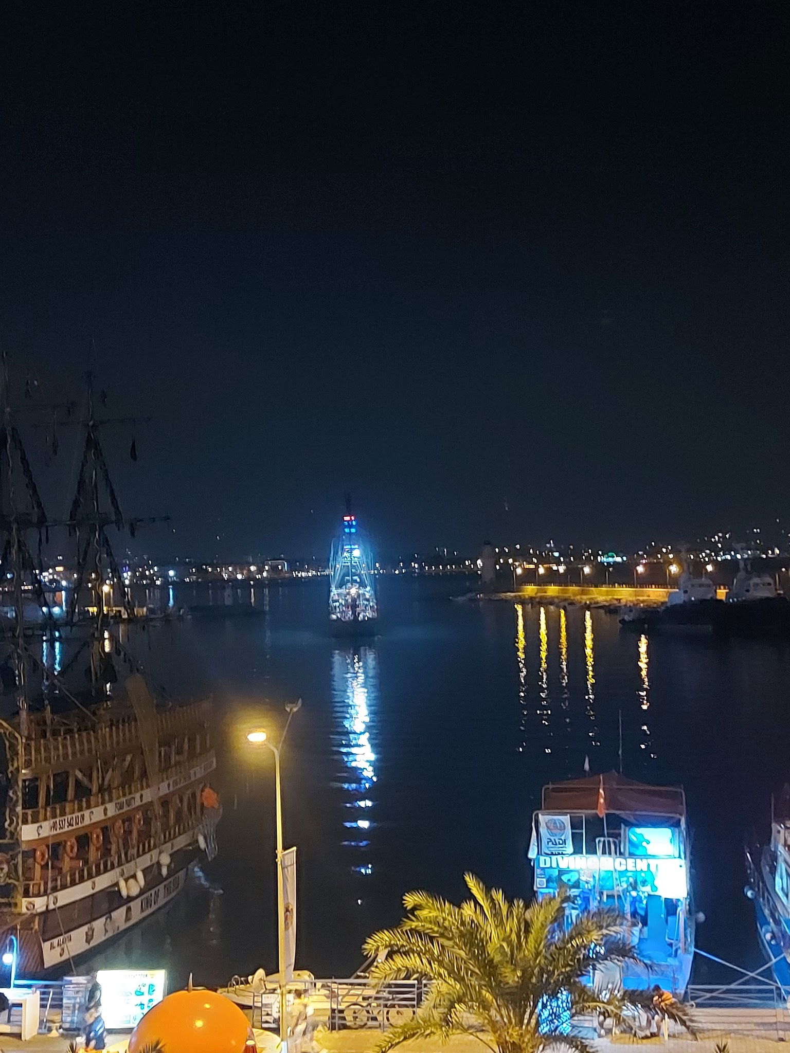 Kaptans Güverte Restaurant & Bar