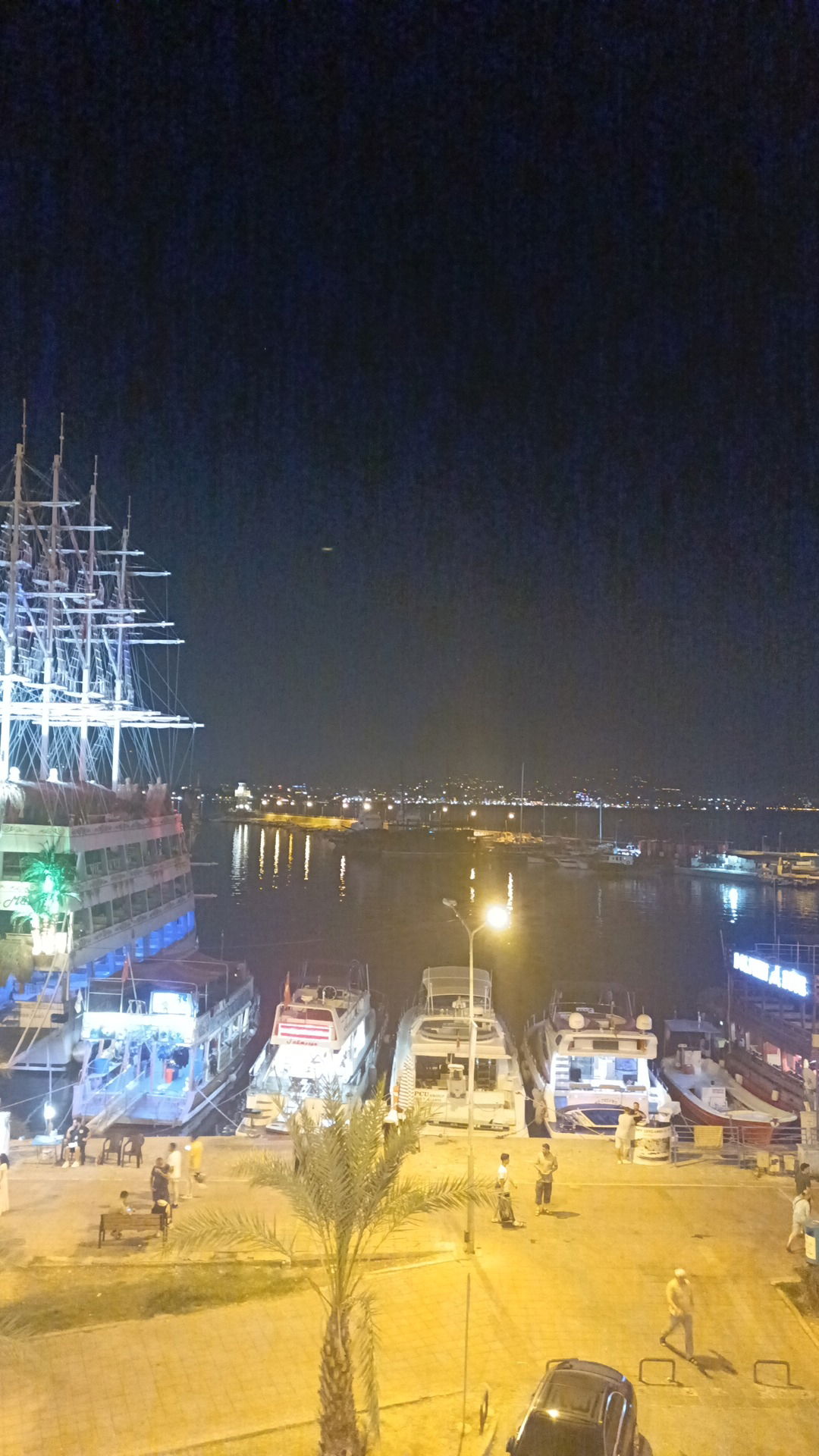 Kaptans Güverte Restaurant & Bar