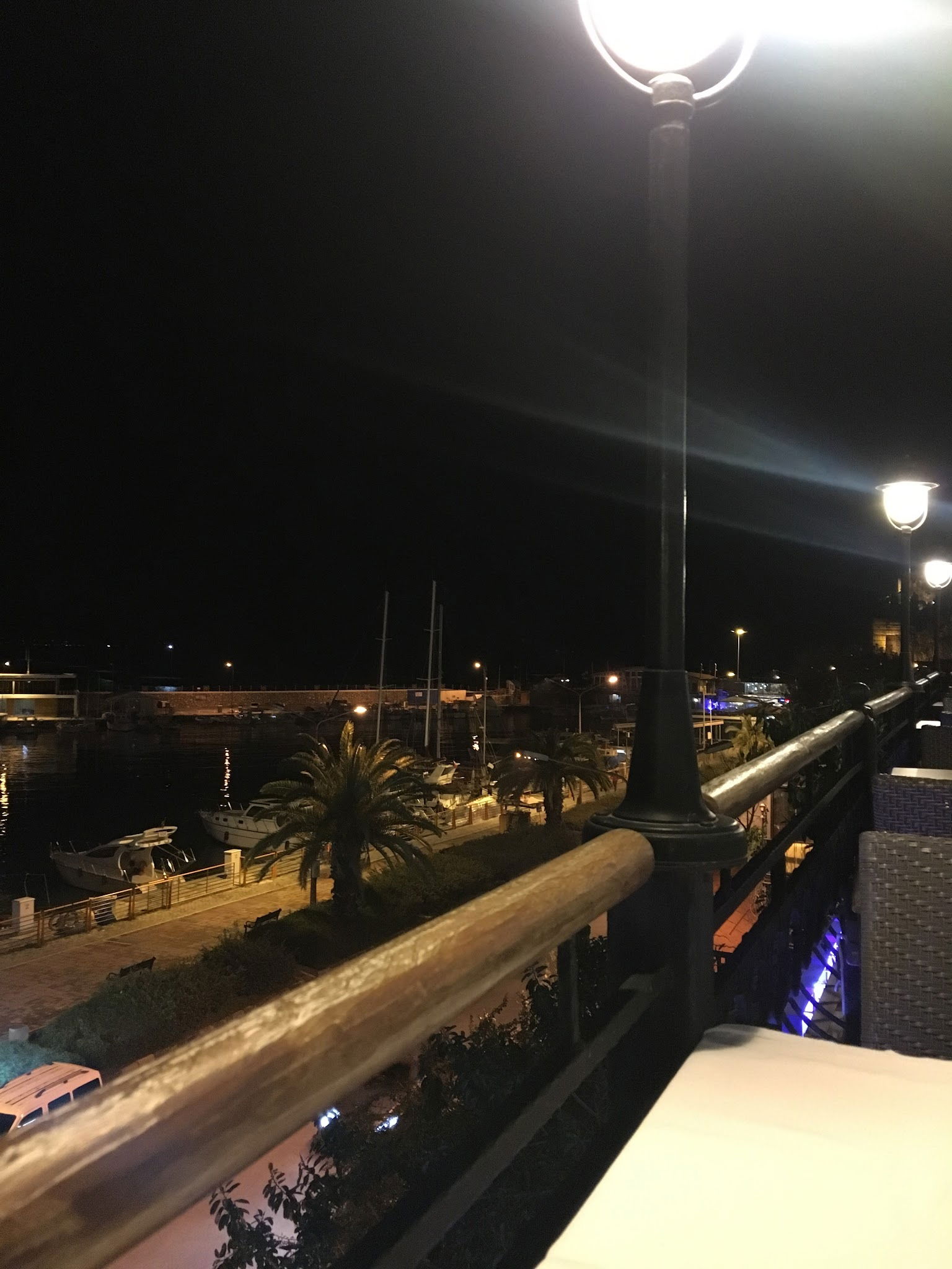 Kaptans Güverte Restaurant & Bar