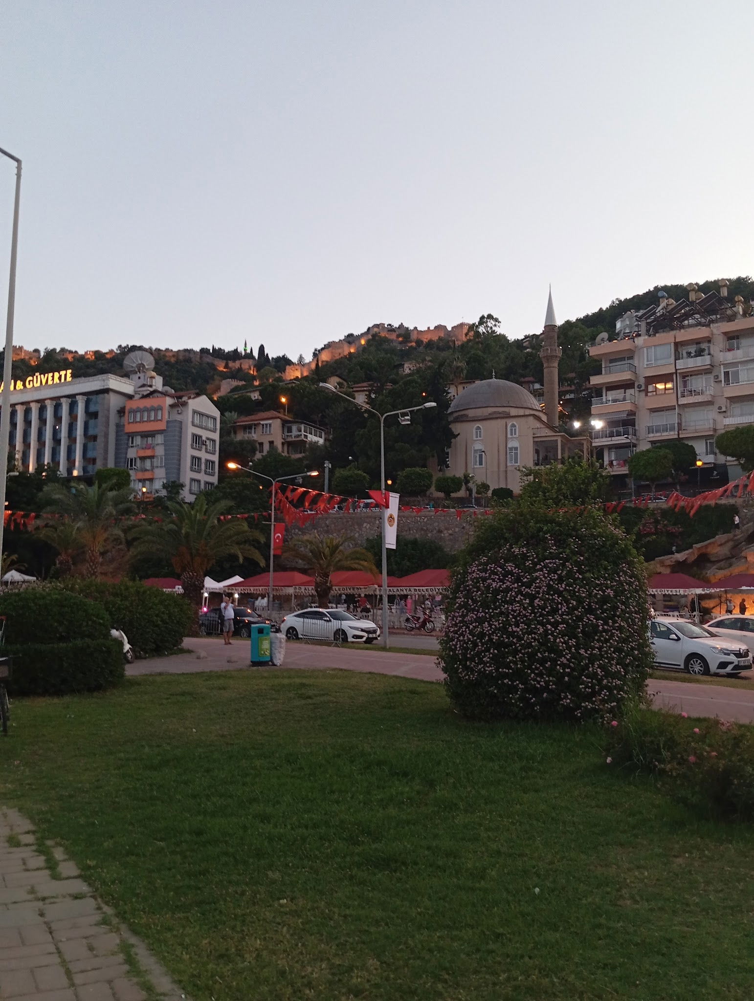 Kaptans Güverte Restaurant & Bar