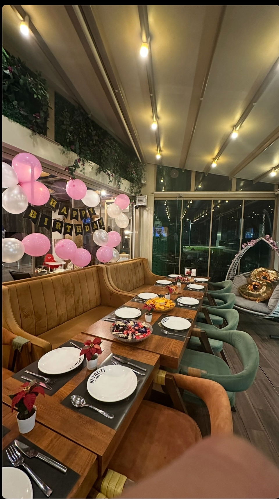 Beyruti Resto & Cafe