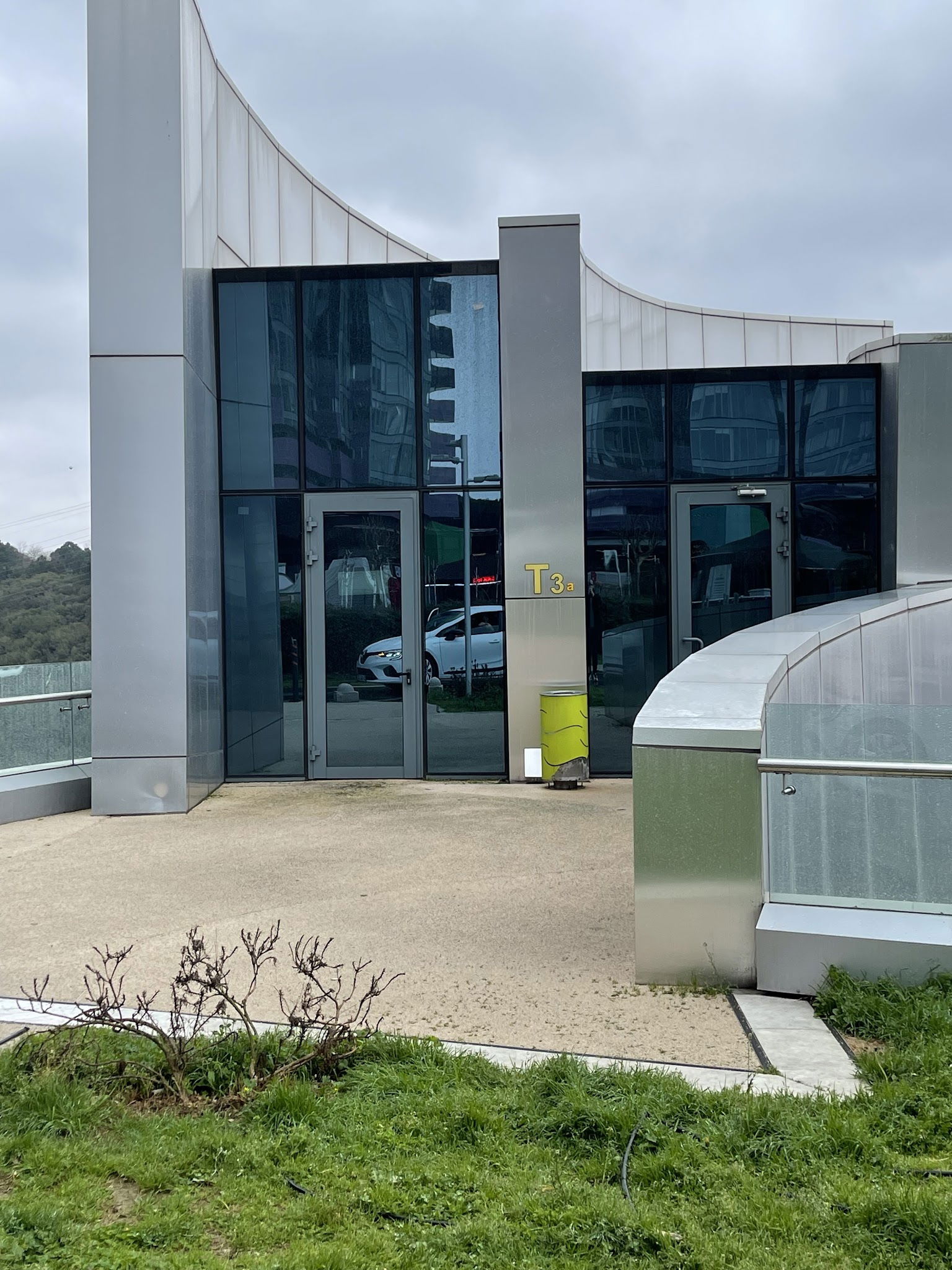 Beyruti Resto & Cafe