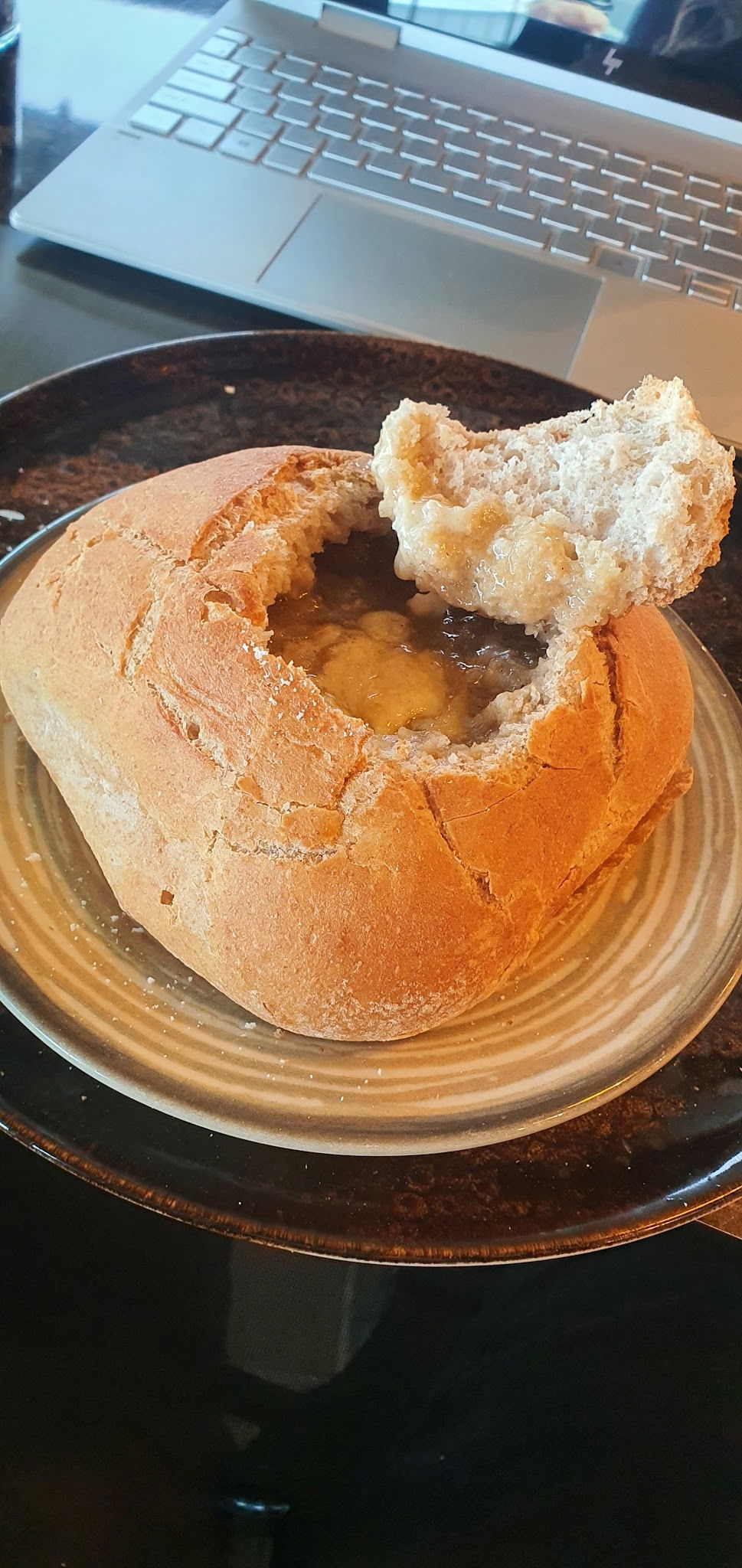 Beyruti Resto & Cafe