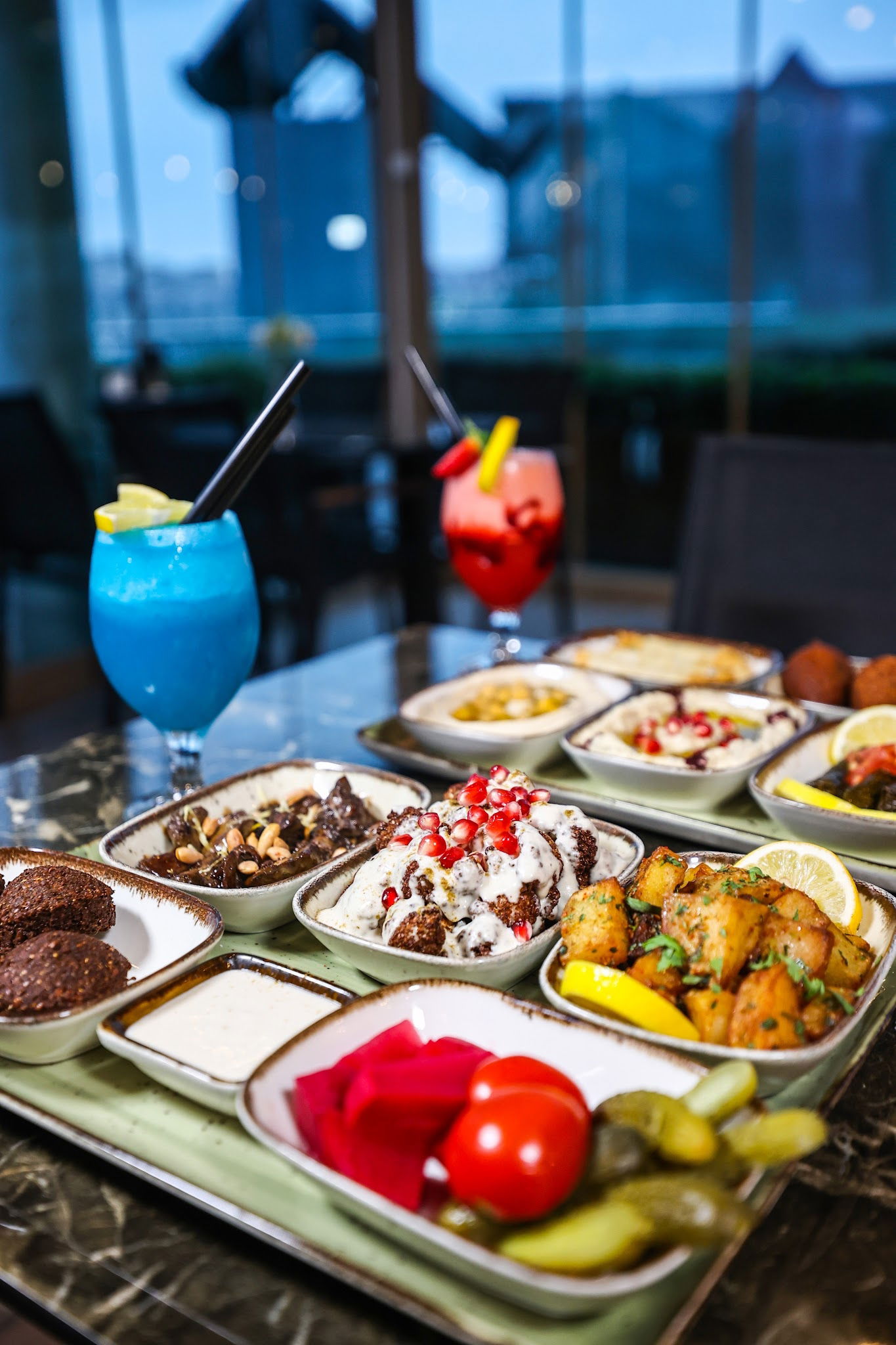 Beyruti Resto & Cafe