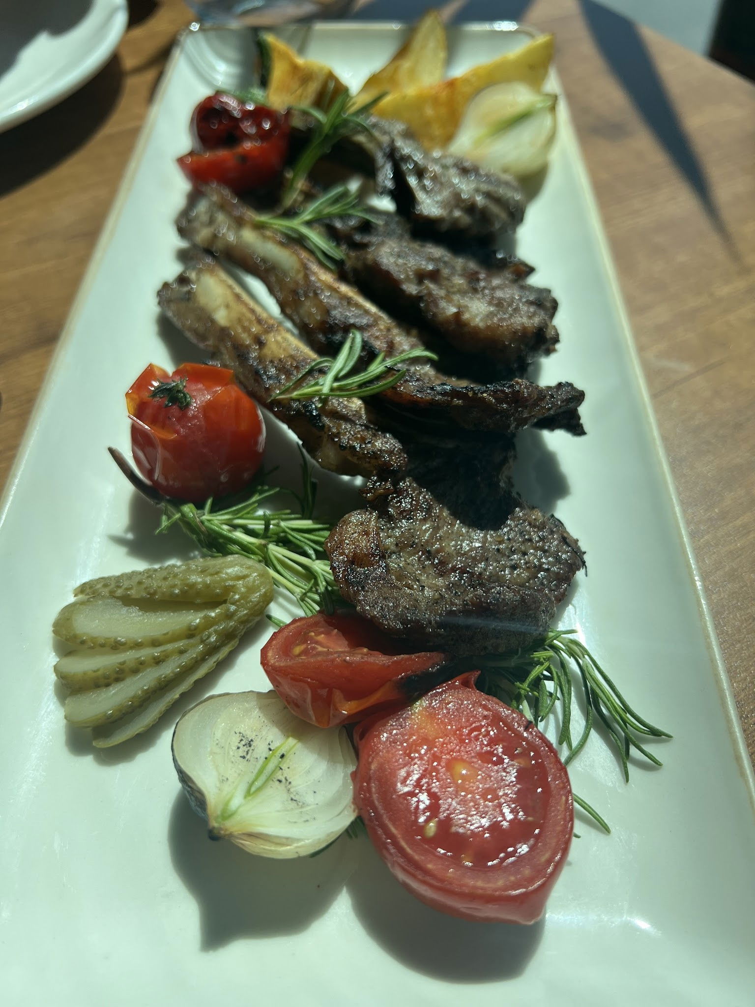 Beyruti Resto & Cafe