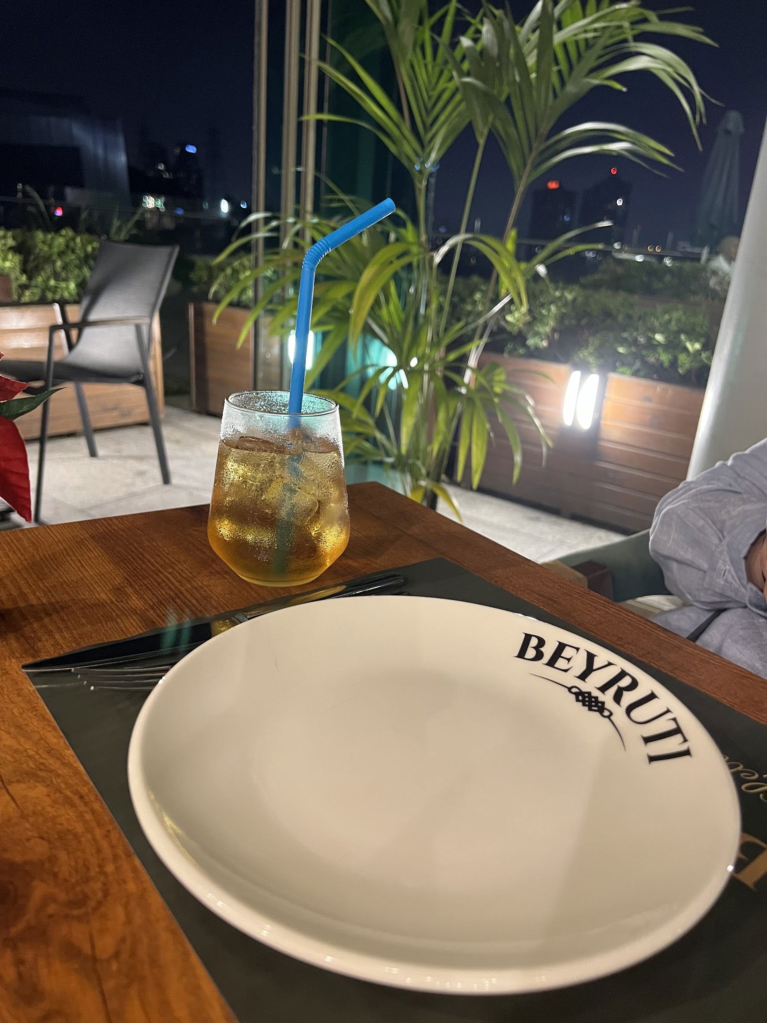 Beyruti Resto & Cafe