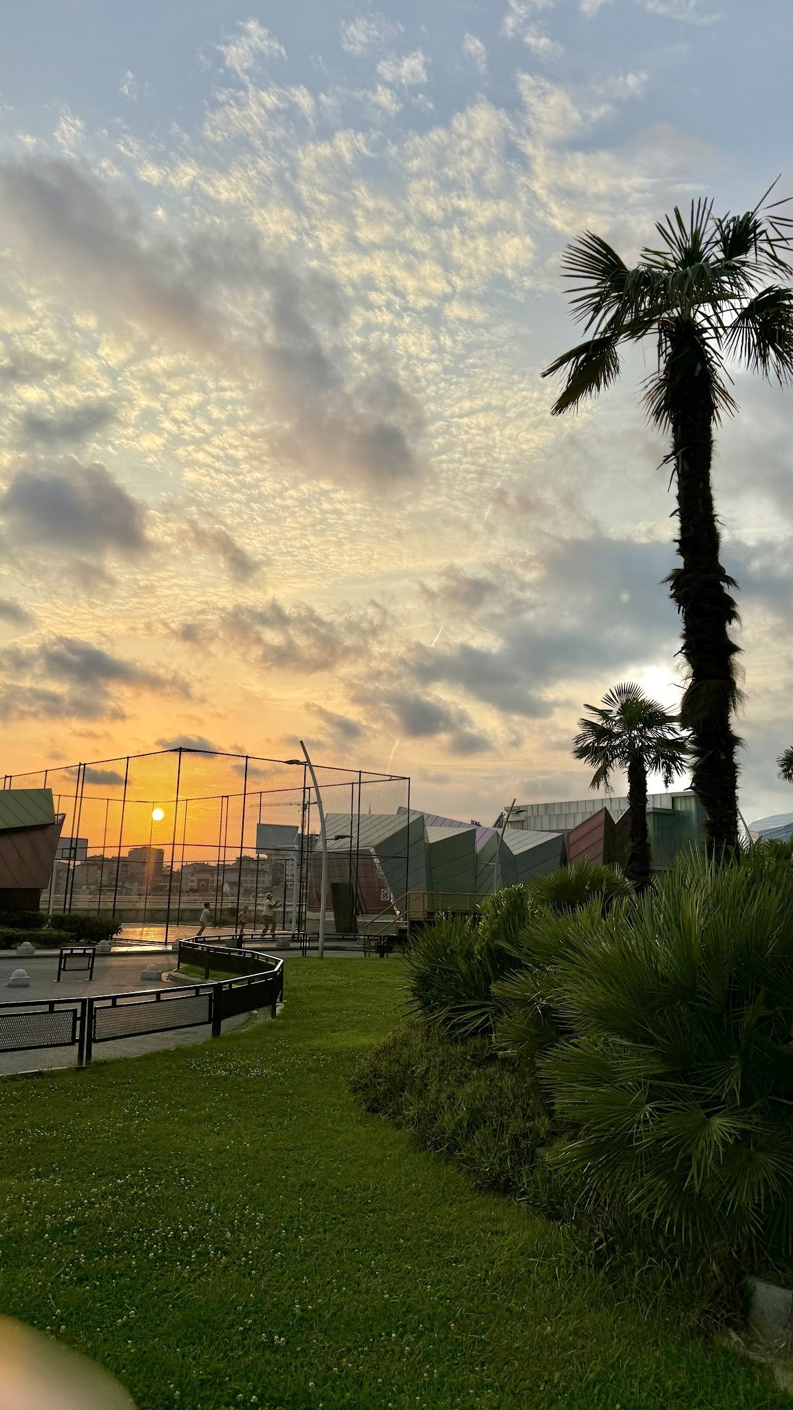 Beyruti Resto & Cafe