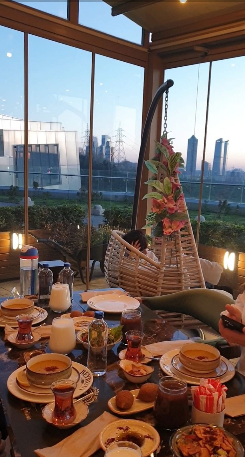 Beyruti Resto & Cafe