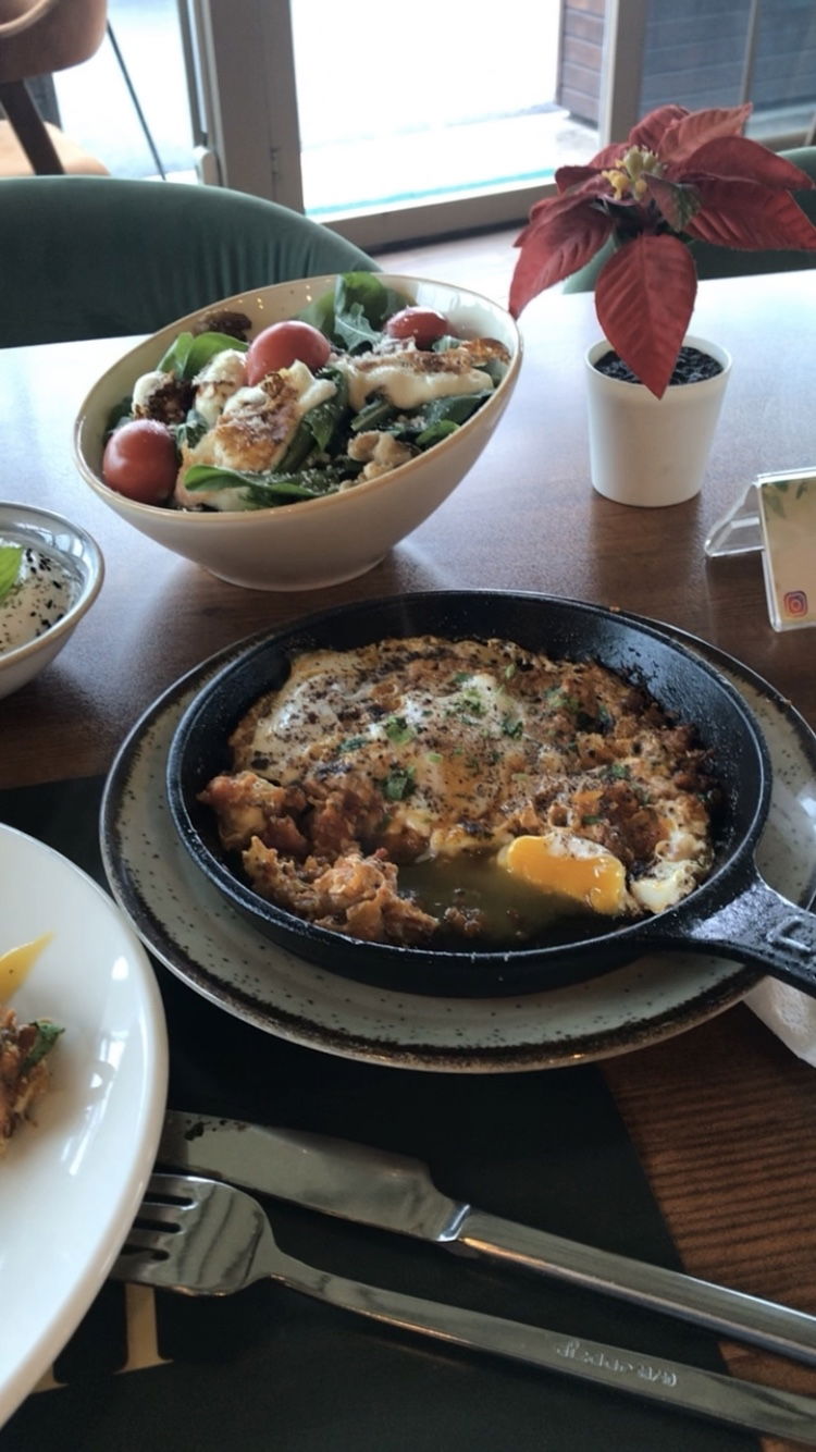 Beyruti Resto & Cafe