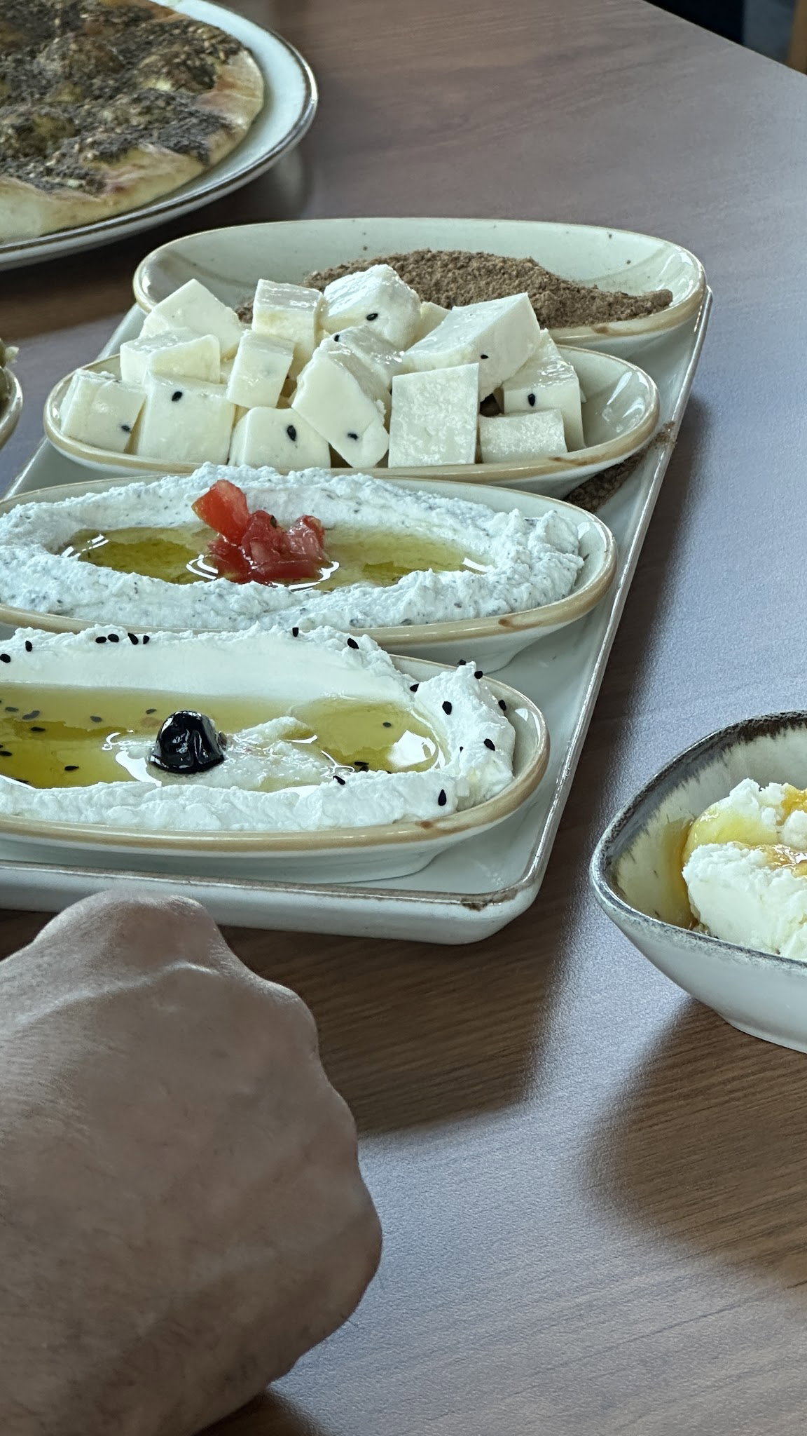 Beyruti Resto & Cafe