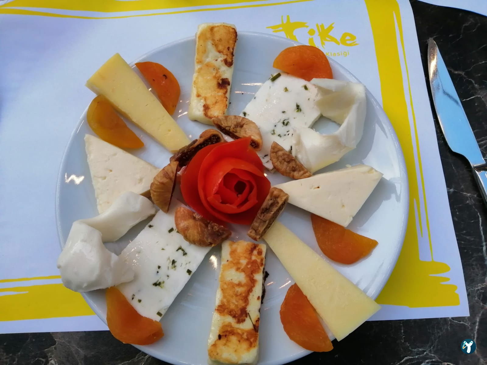 Tike İstmarina