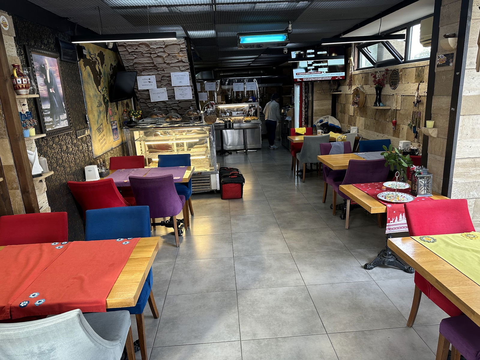 Nehir & Ekin Cafe - Ev Yemekleri