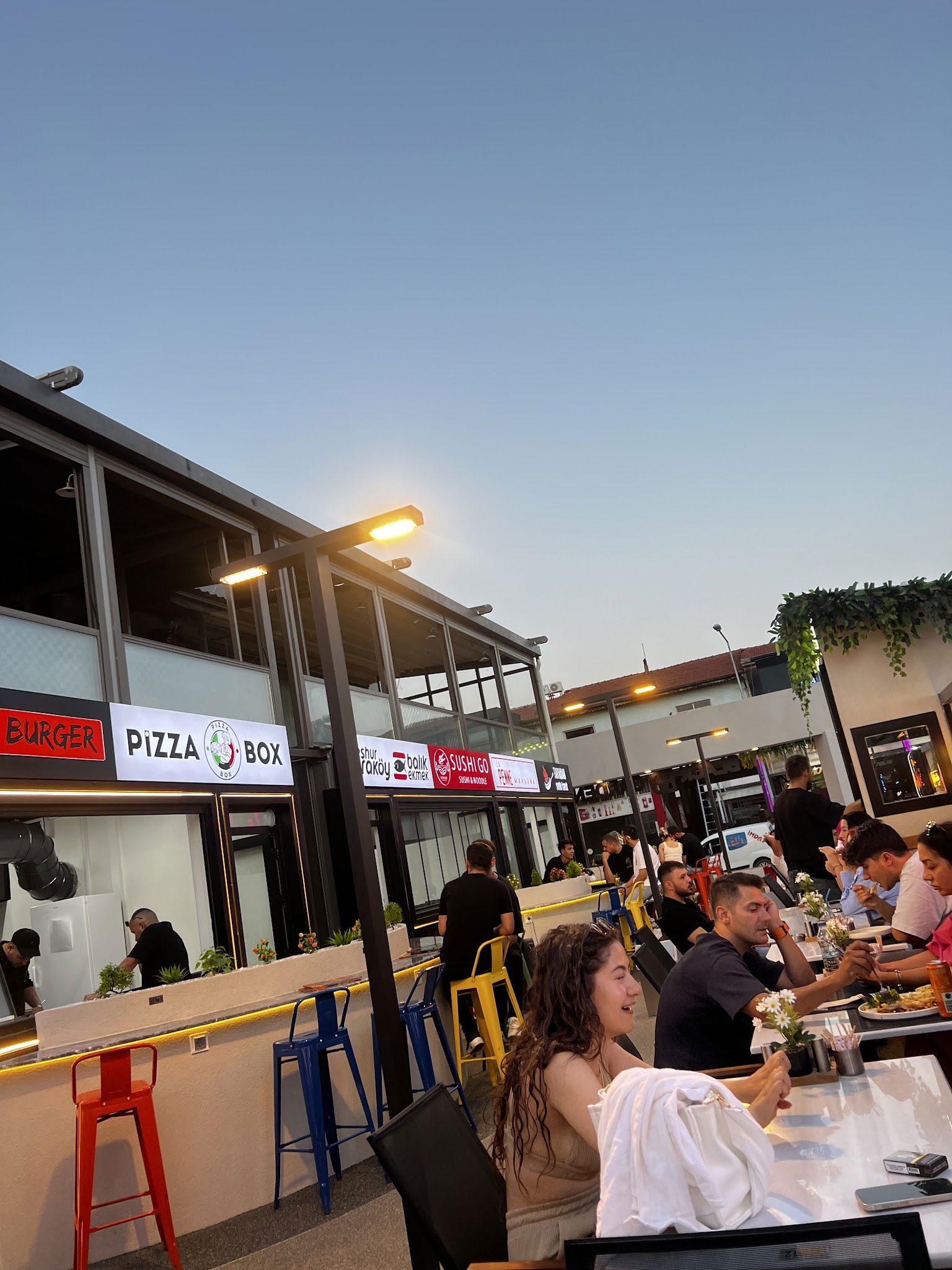 Black Garden Street Food