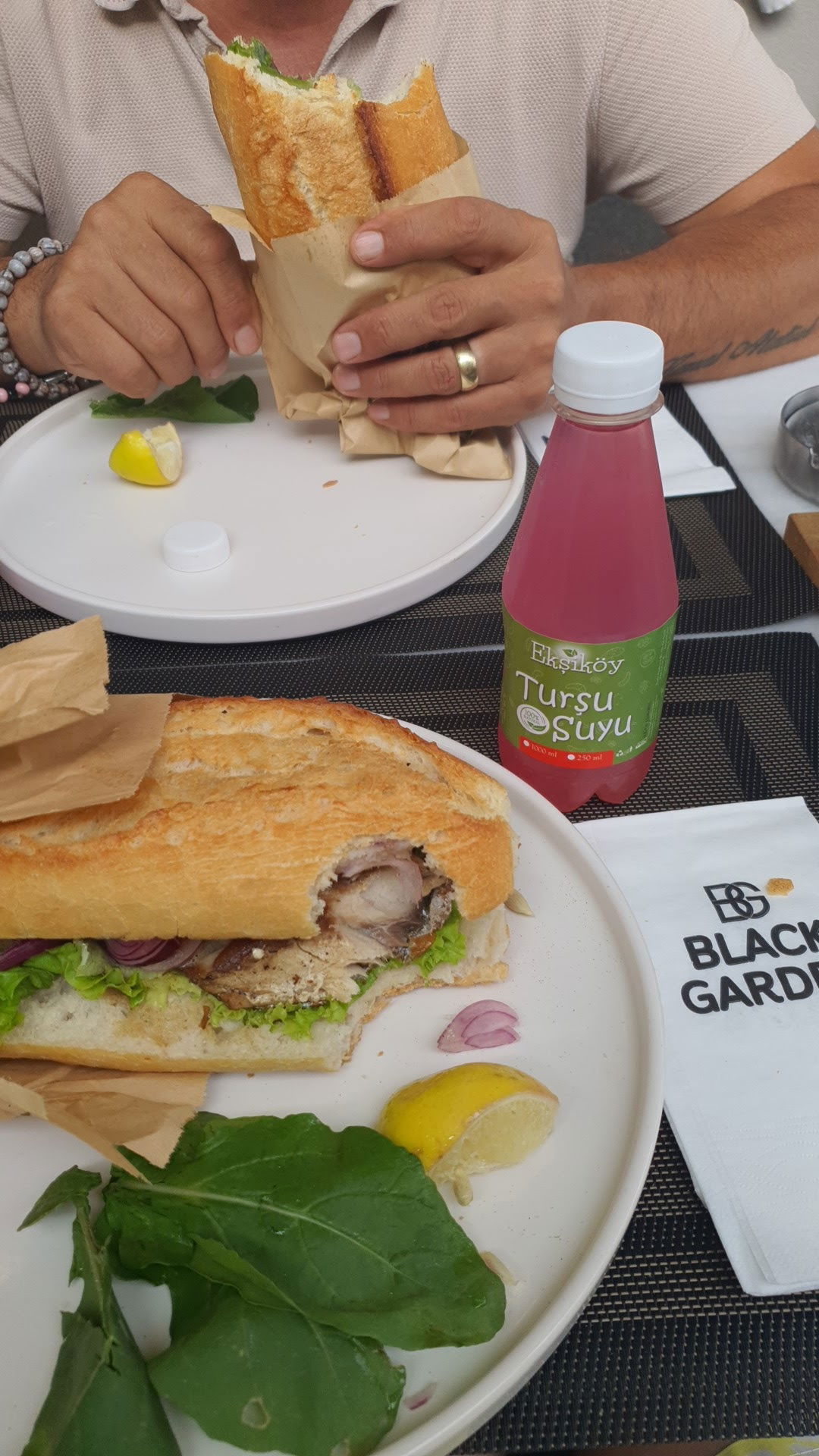 Black Garden Street Food