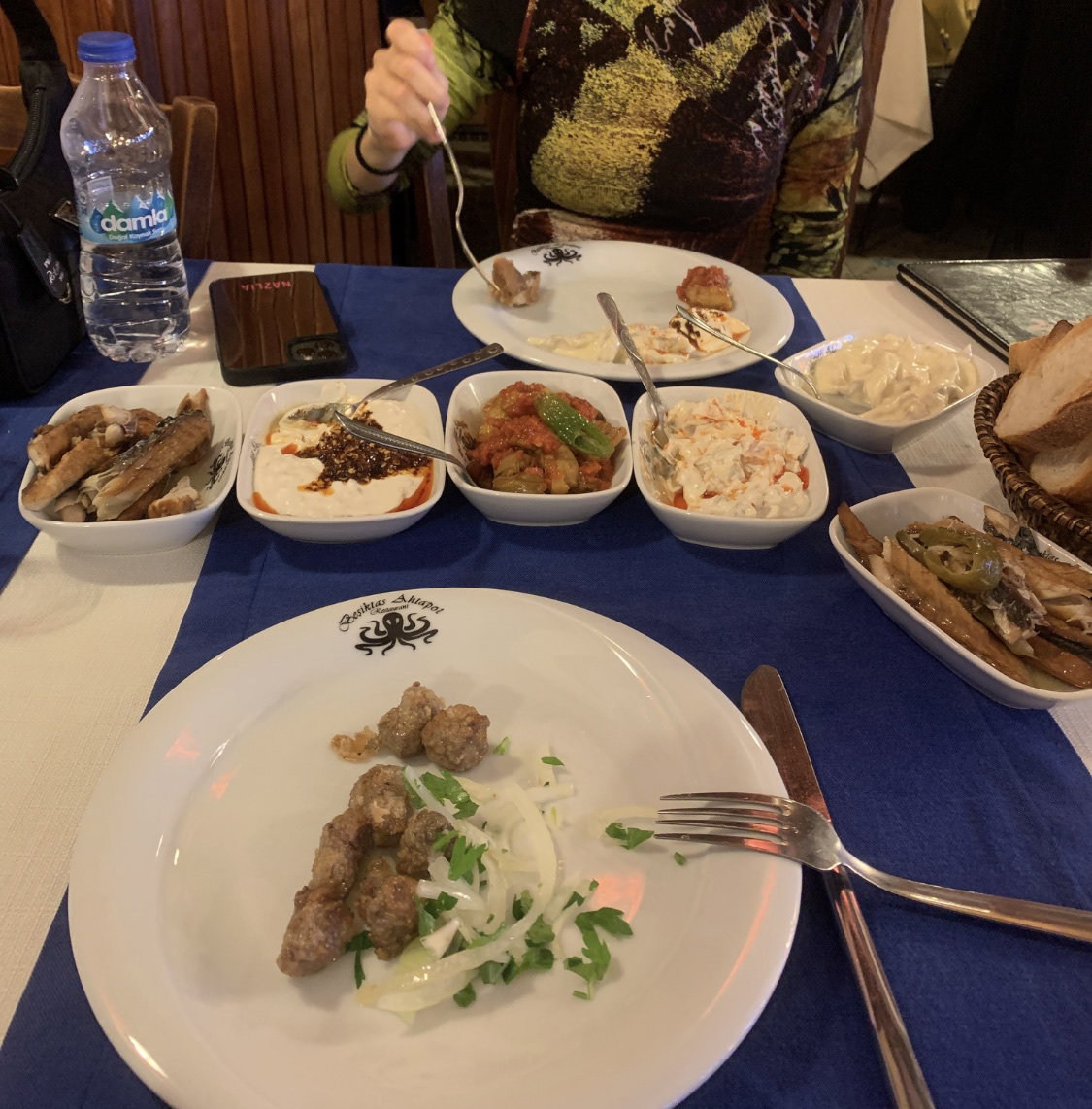 Ahtapot Restaurant