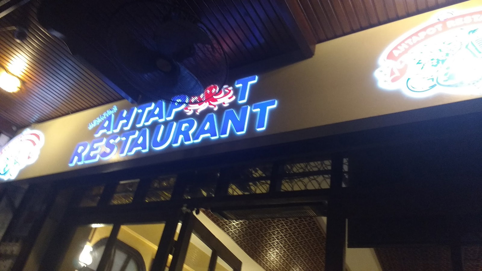 Ahtapot Restaurant
