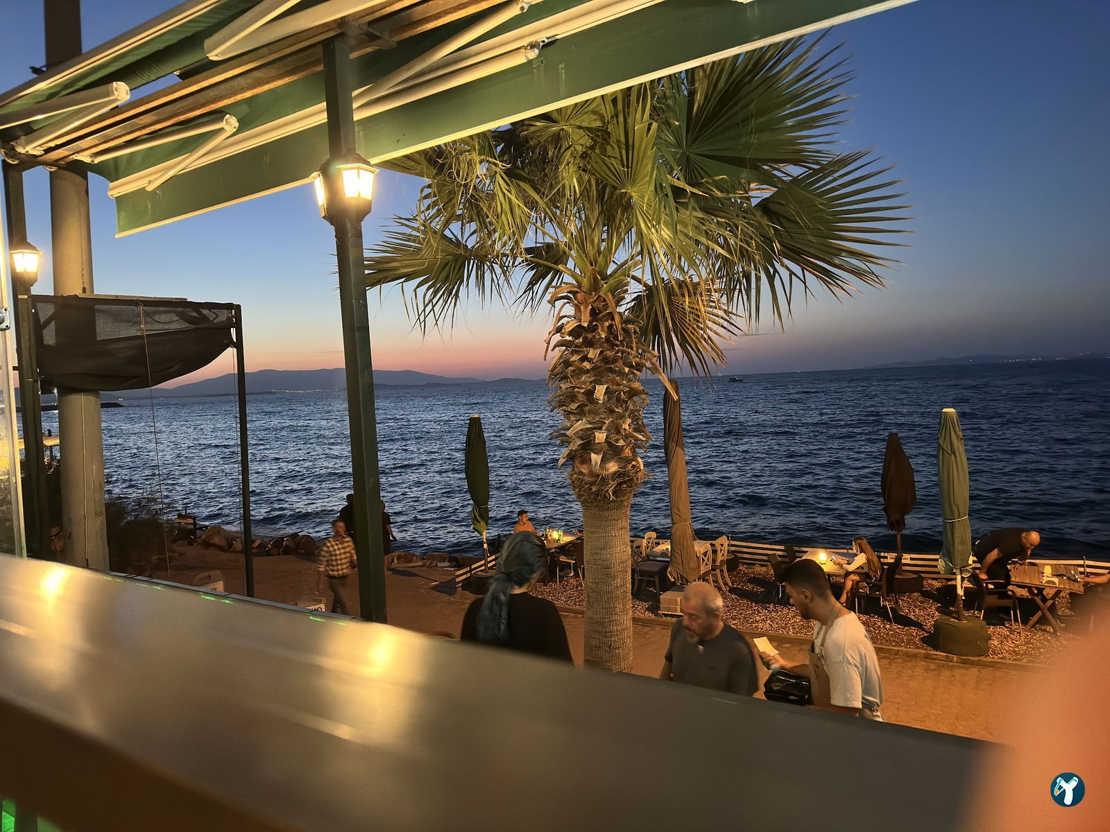 Tapavino Cafe & Restoran Güzelbahçe