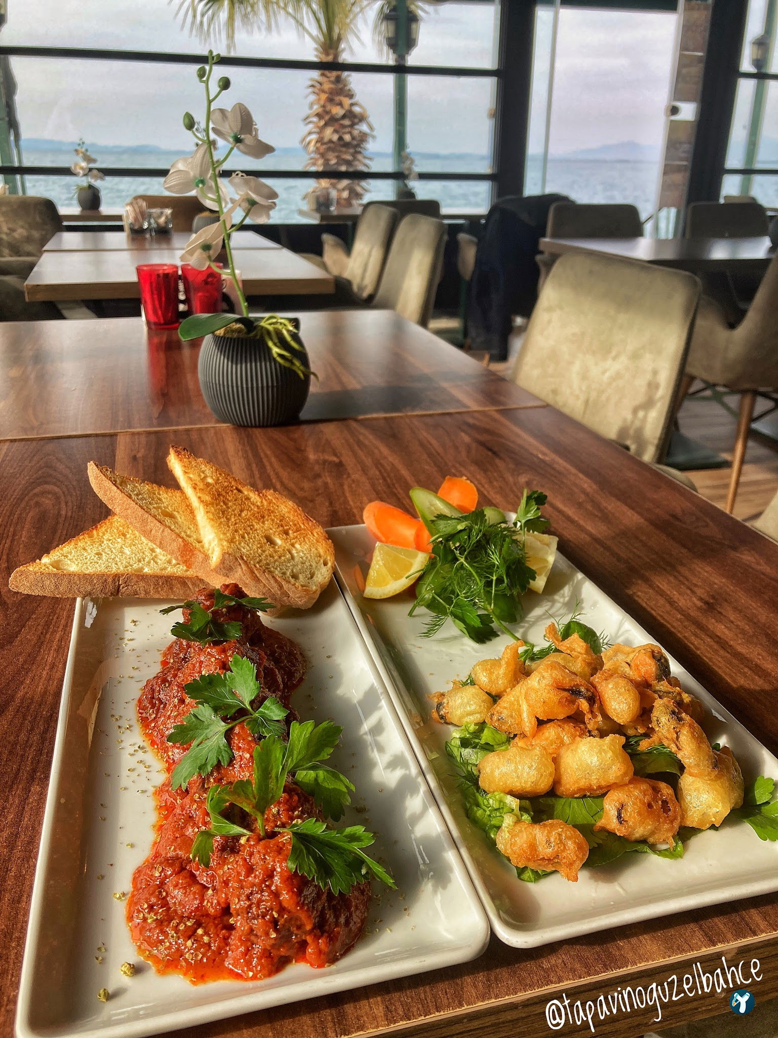 Tapavino Cafe & Restoran Güzelbahçe