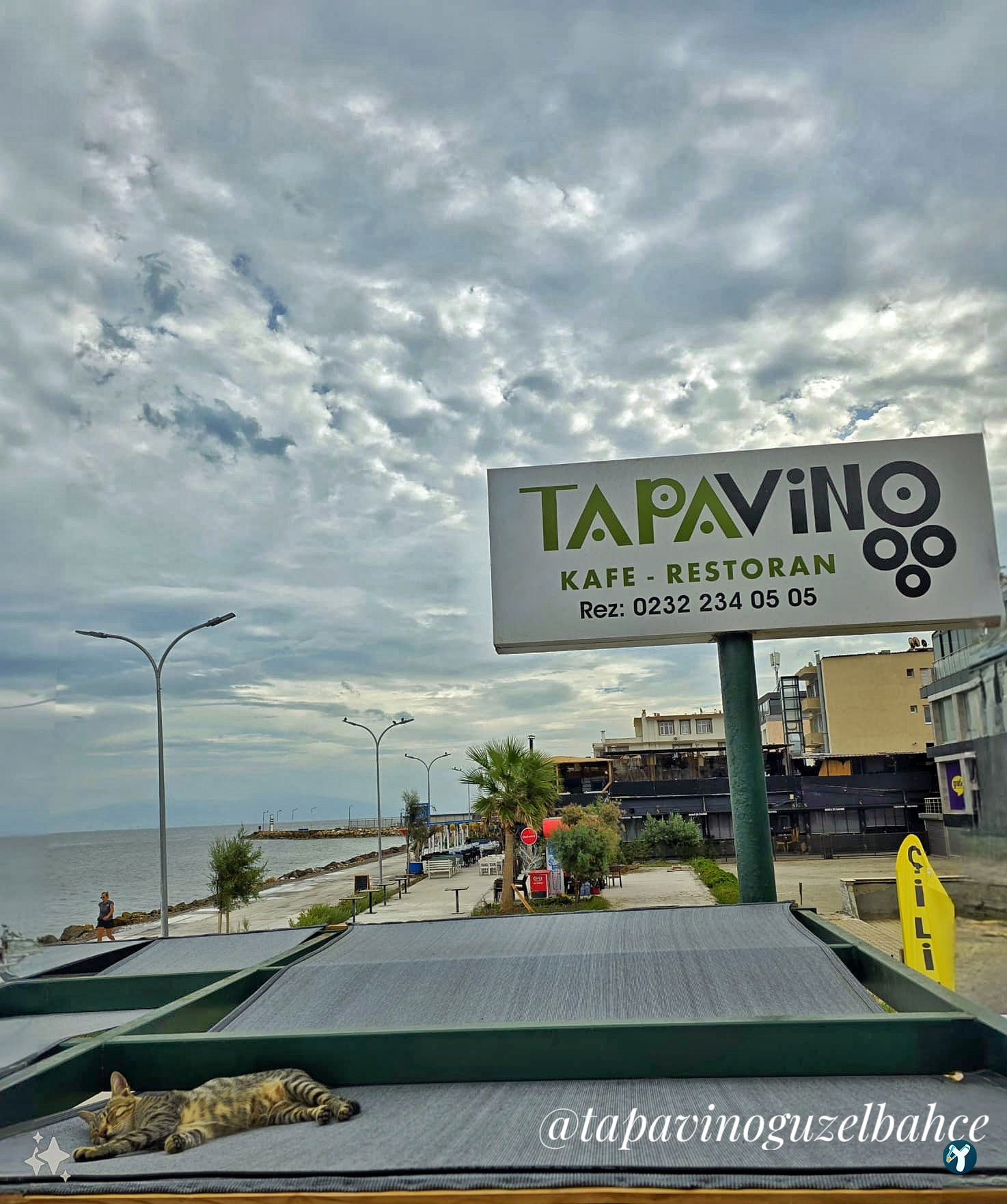 Tapavino Cafe & Restoran Güzelbahçe