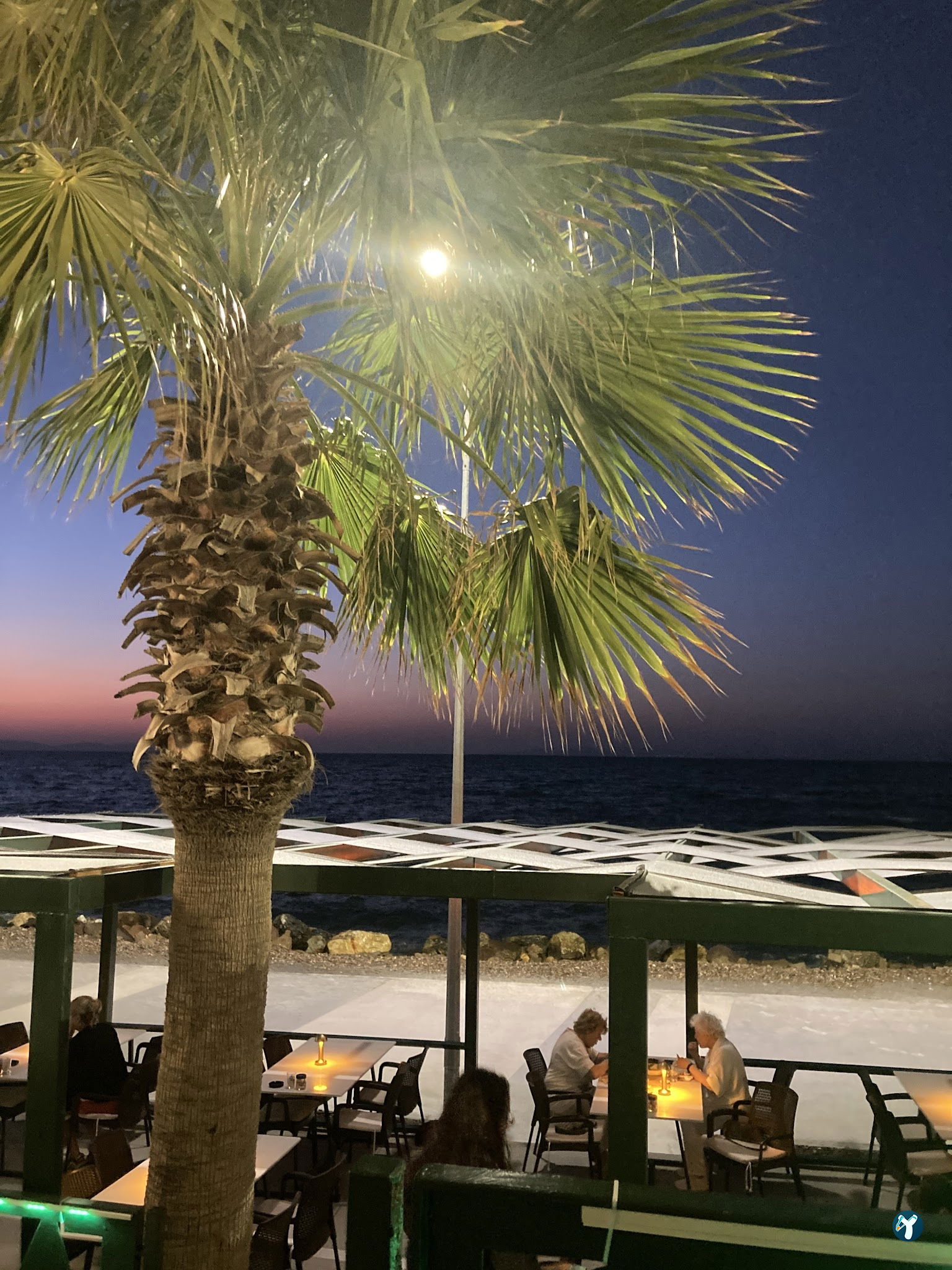 Tapavino Cafe & Restoran Güzelbahçe