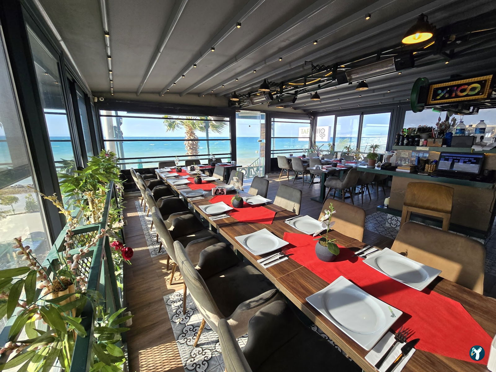 Tapavino Cafe & Restoran Güzelbahçe