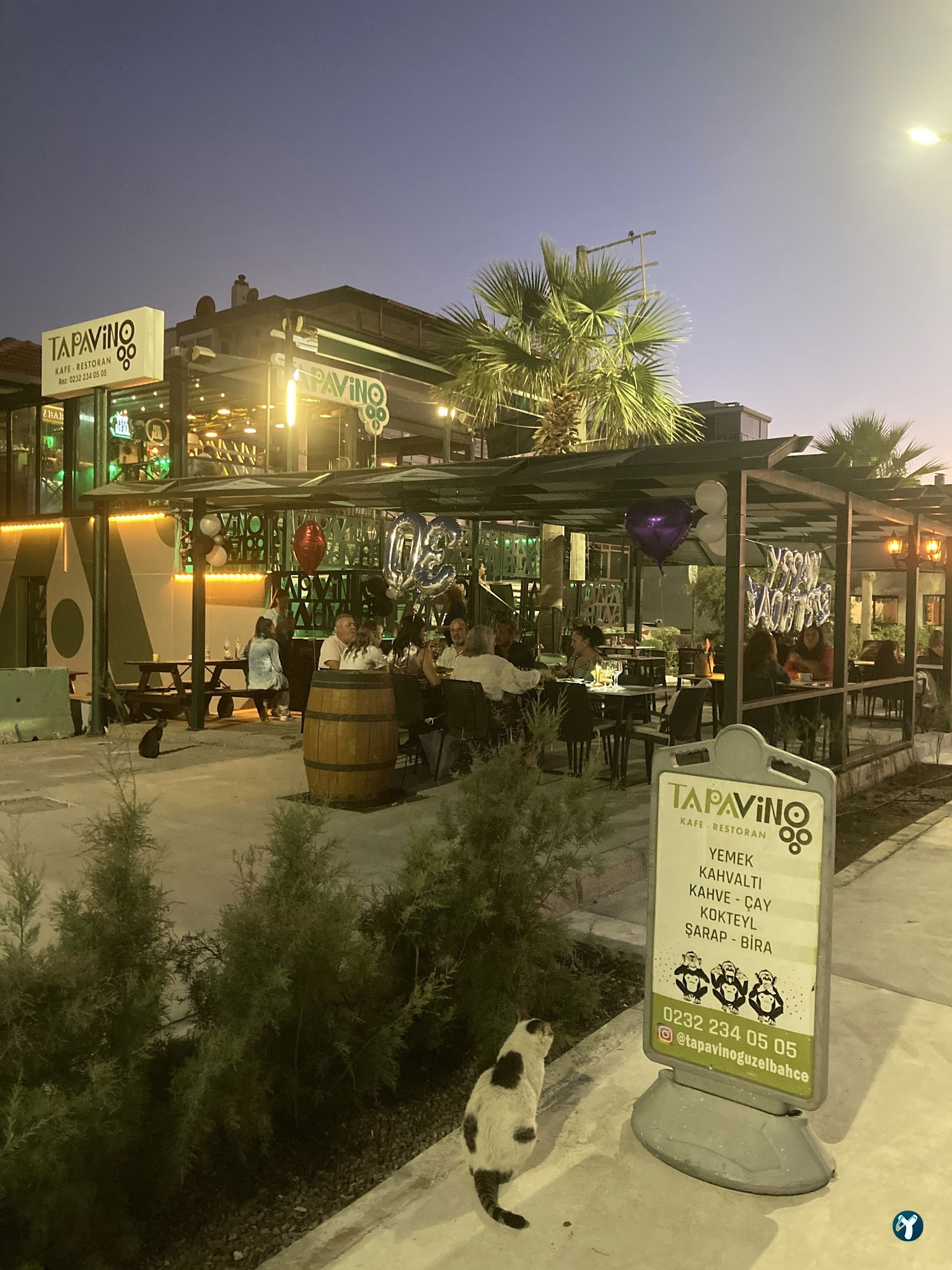 Tapavino Cafe & Restoran Güzelbahçe