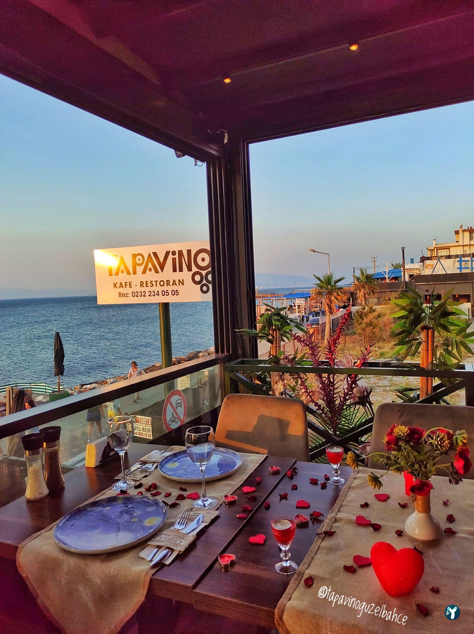 Tapavino Cafe & Restoran Güzelbahçe