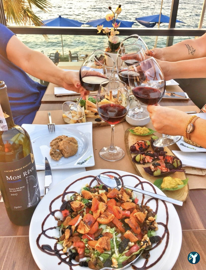 Tapavino Cafe & Restoran Güzelbahçe
