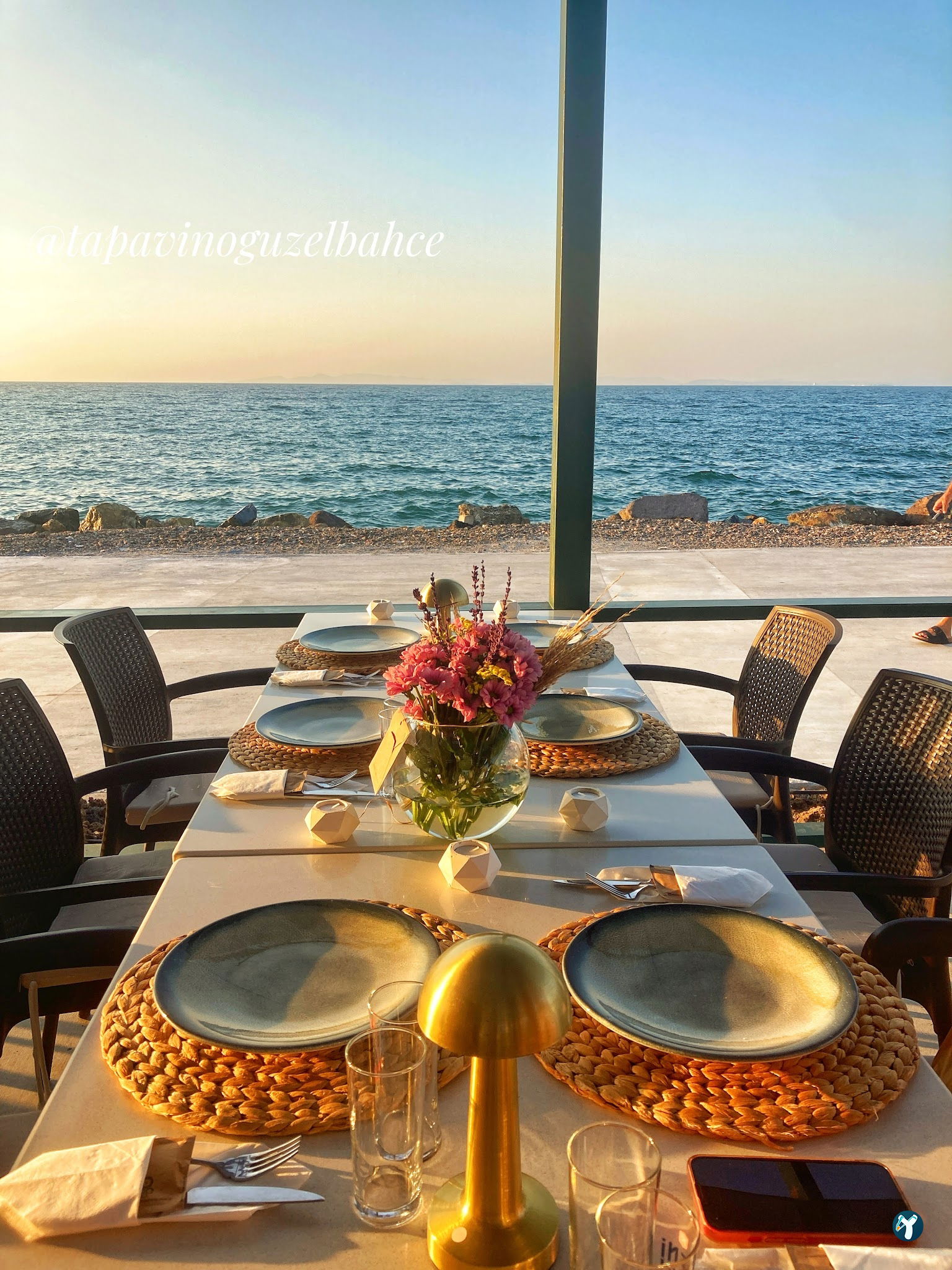 Tapavino Cafe & Restoran Güzelbahçe