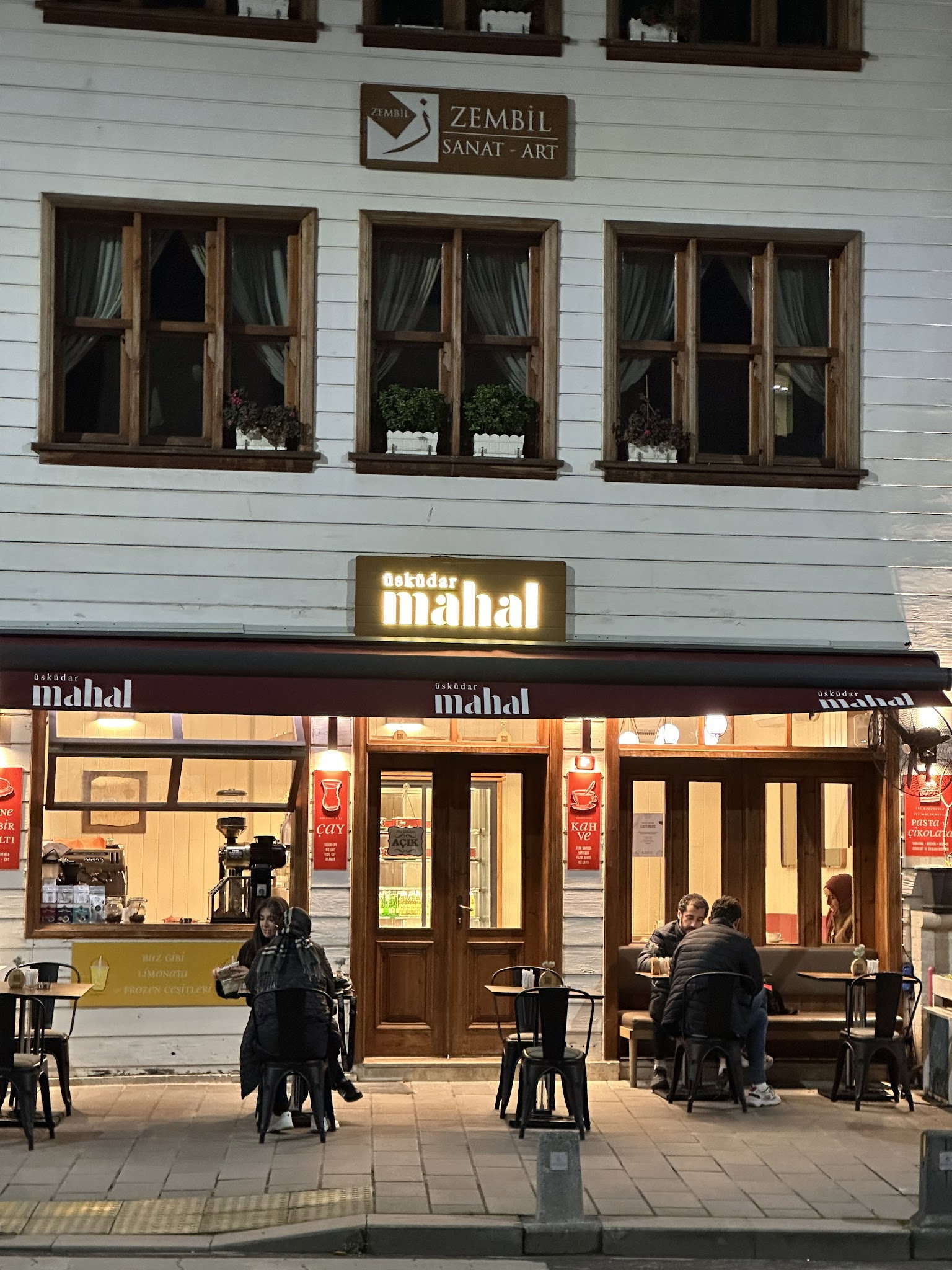 Üsküdar Mahal