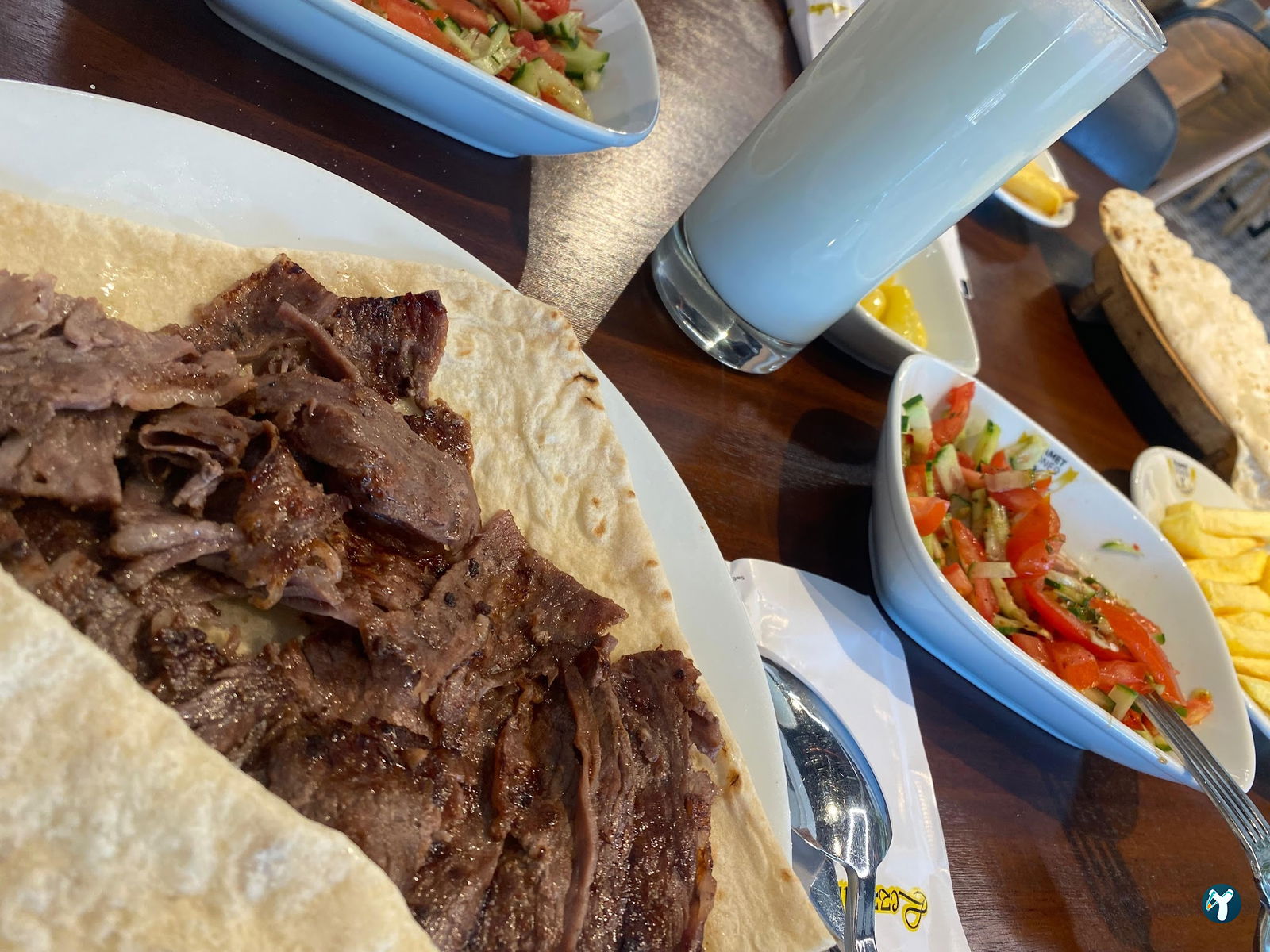 İkamet Döner