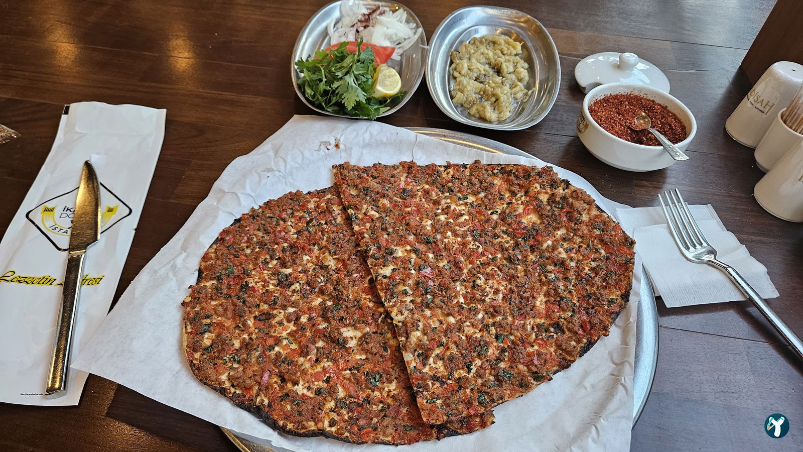 İkamet Döner