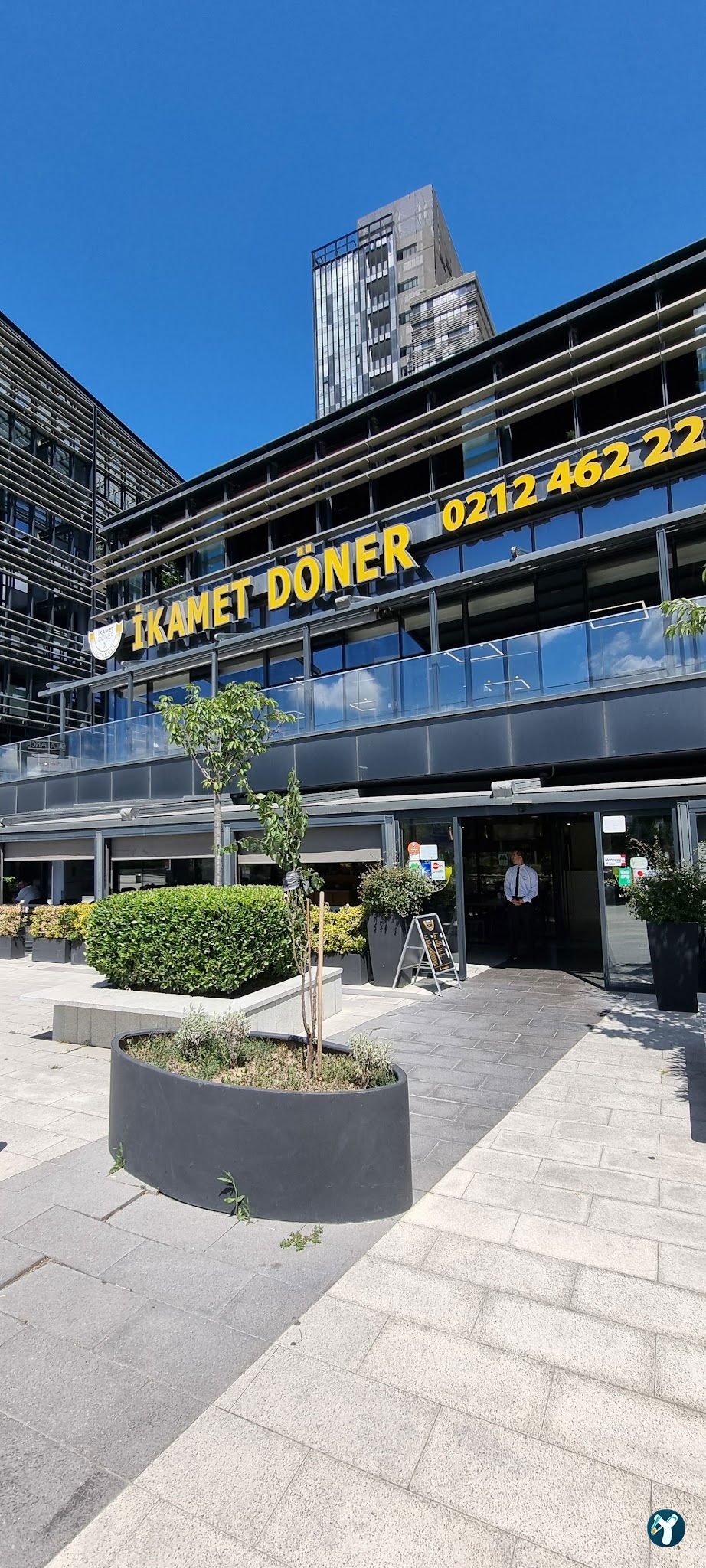 İkamet Döner