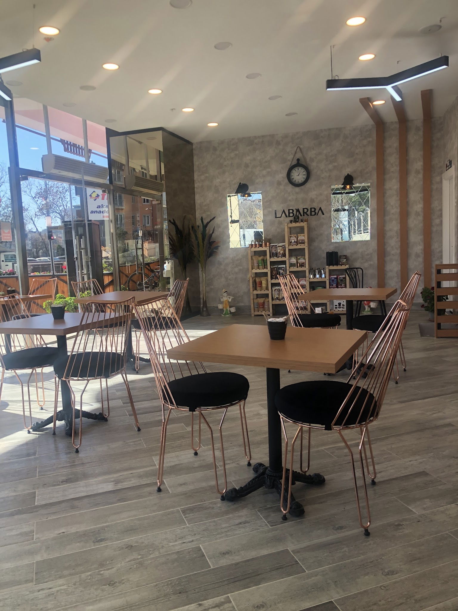 Labarba Cafe & Restorant