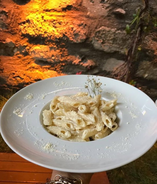 Raven Cafe Kuzguncuk