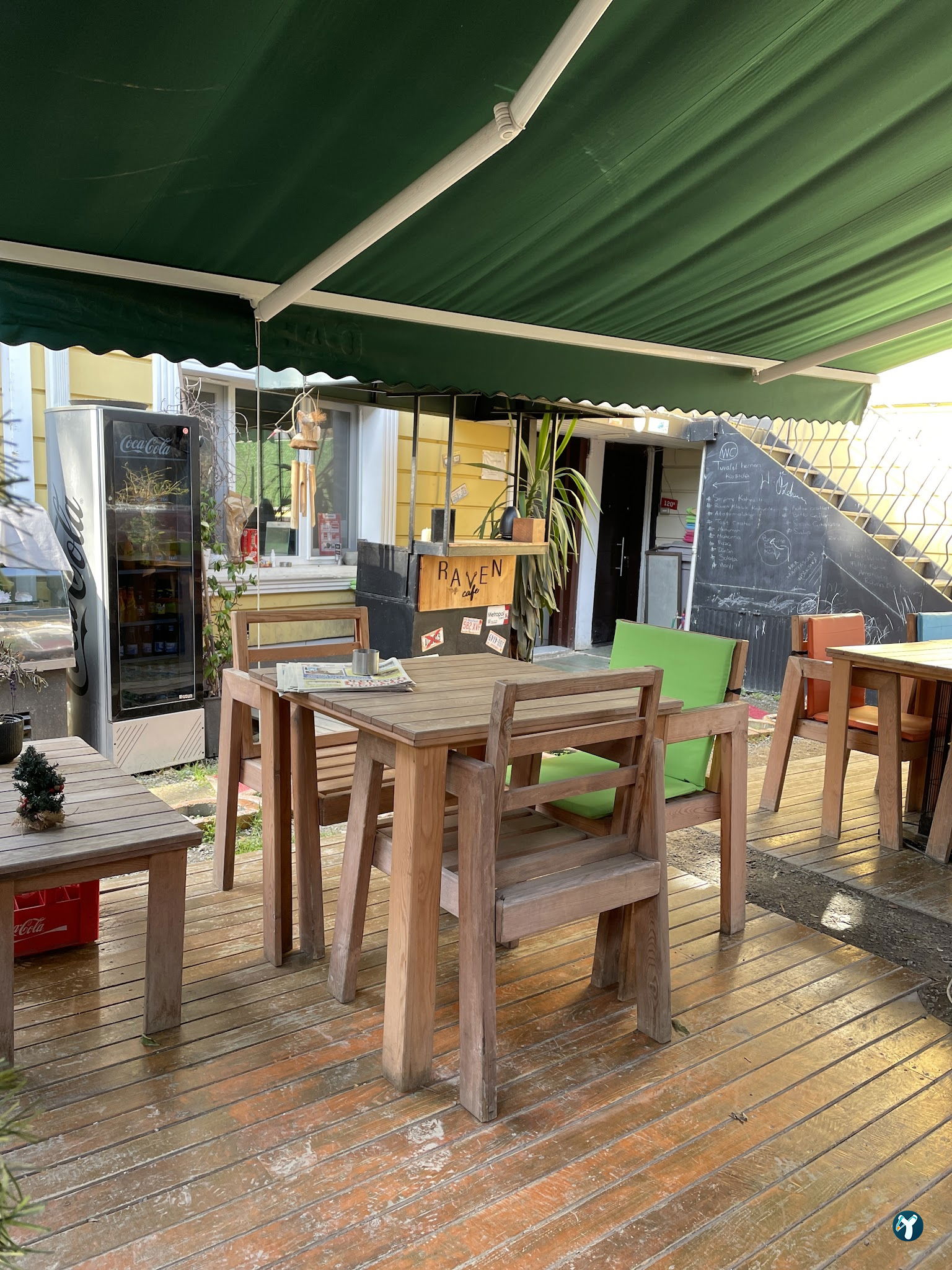 Raven Cafe Kuzguncuk