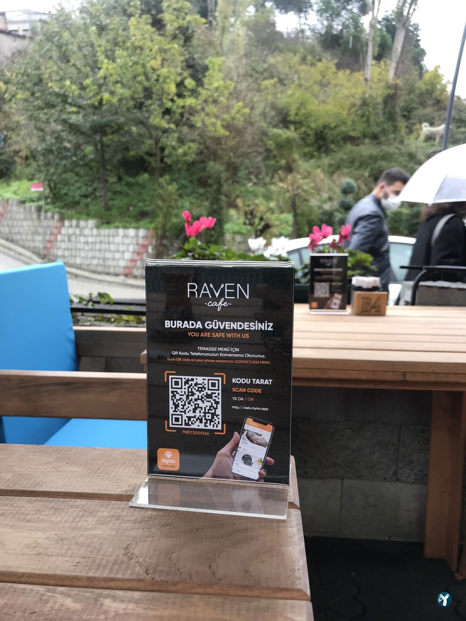 Raven Cafe Kuzguncuk