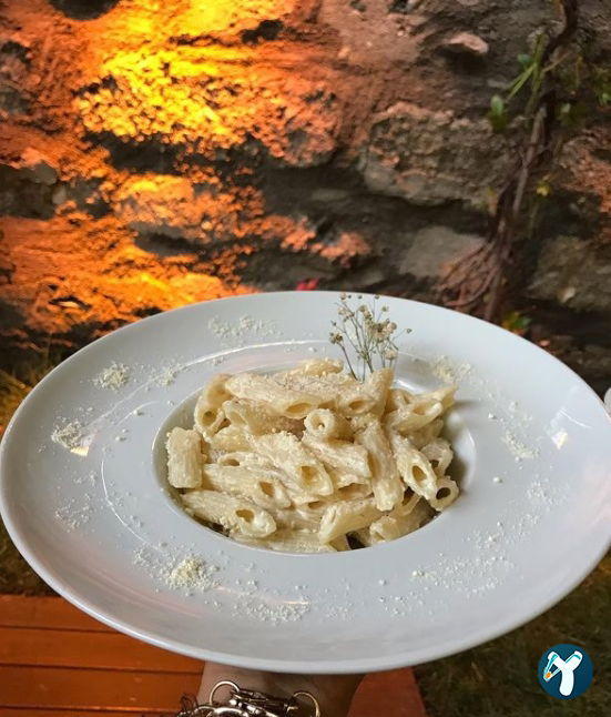 Raven Cafe Kuzguncuk