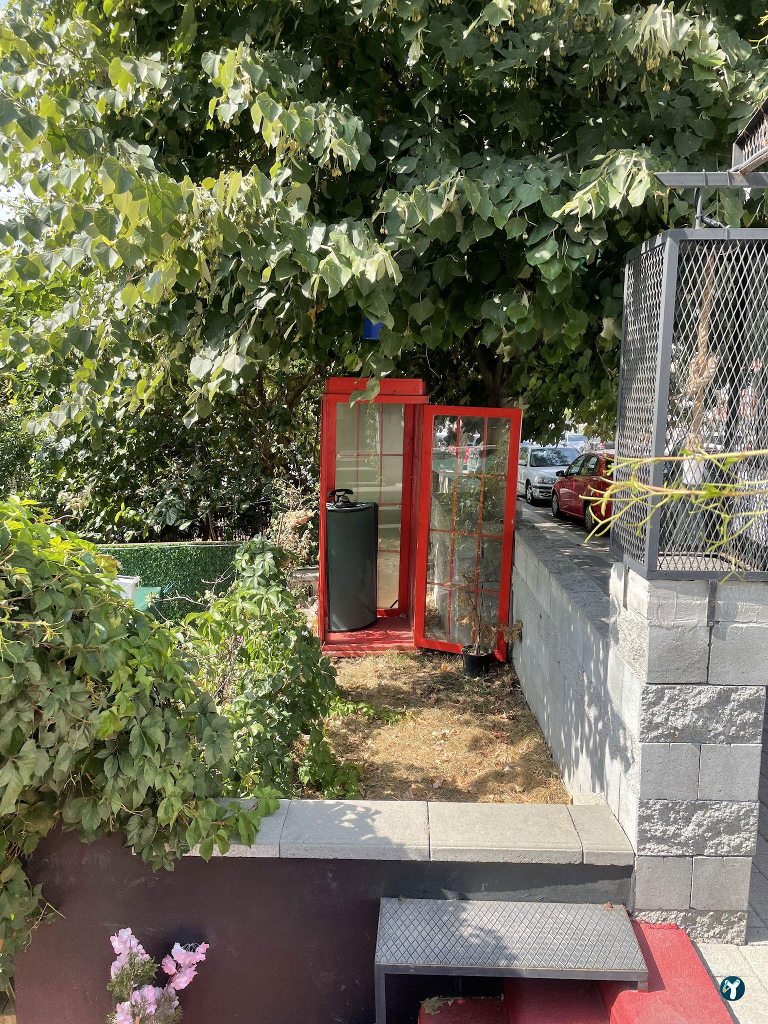 Raven Cafe Kuzguncuk